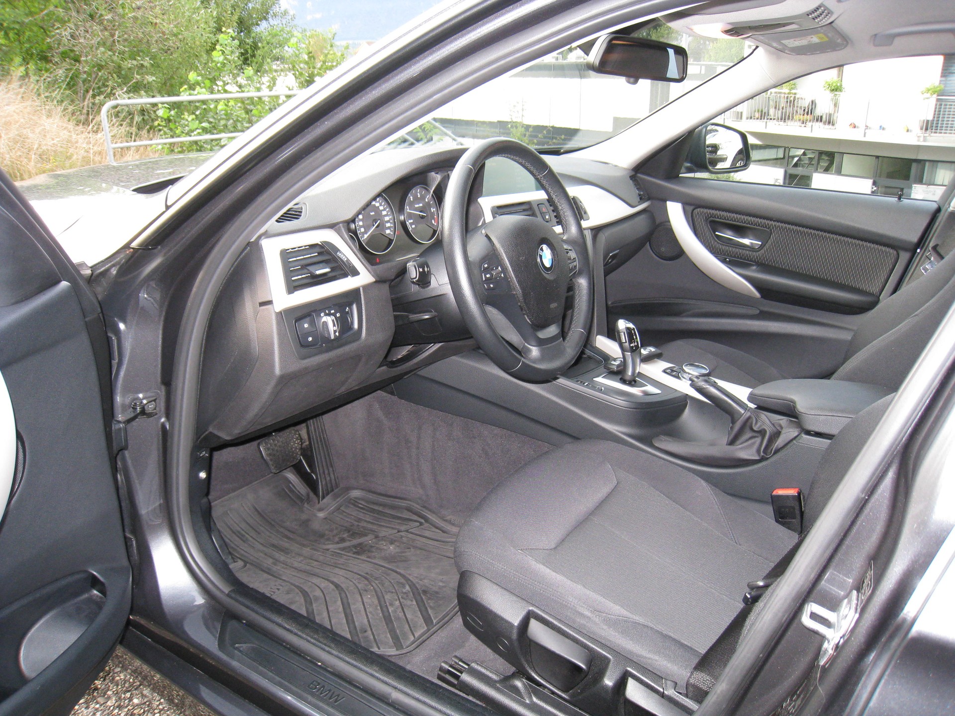 BMW 320d xDrive Touring Steptronic MFK-image-7