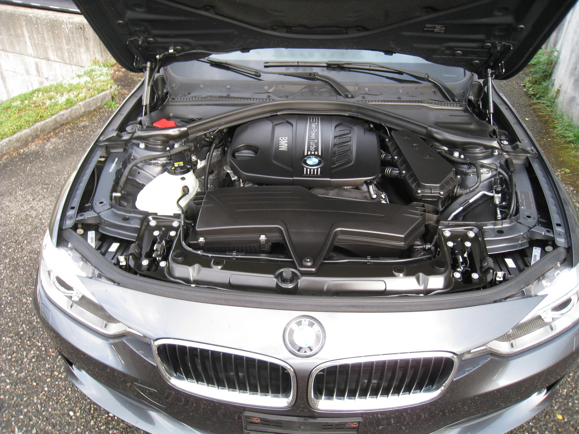BMW 320d xDrive Touring Steptronic MFK-image-10