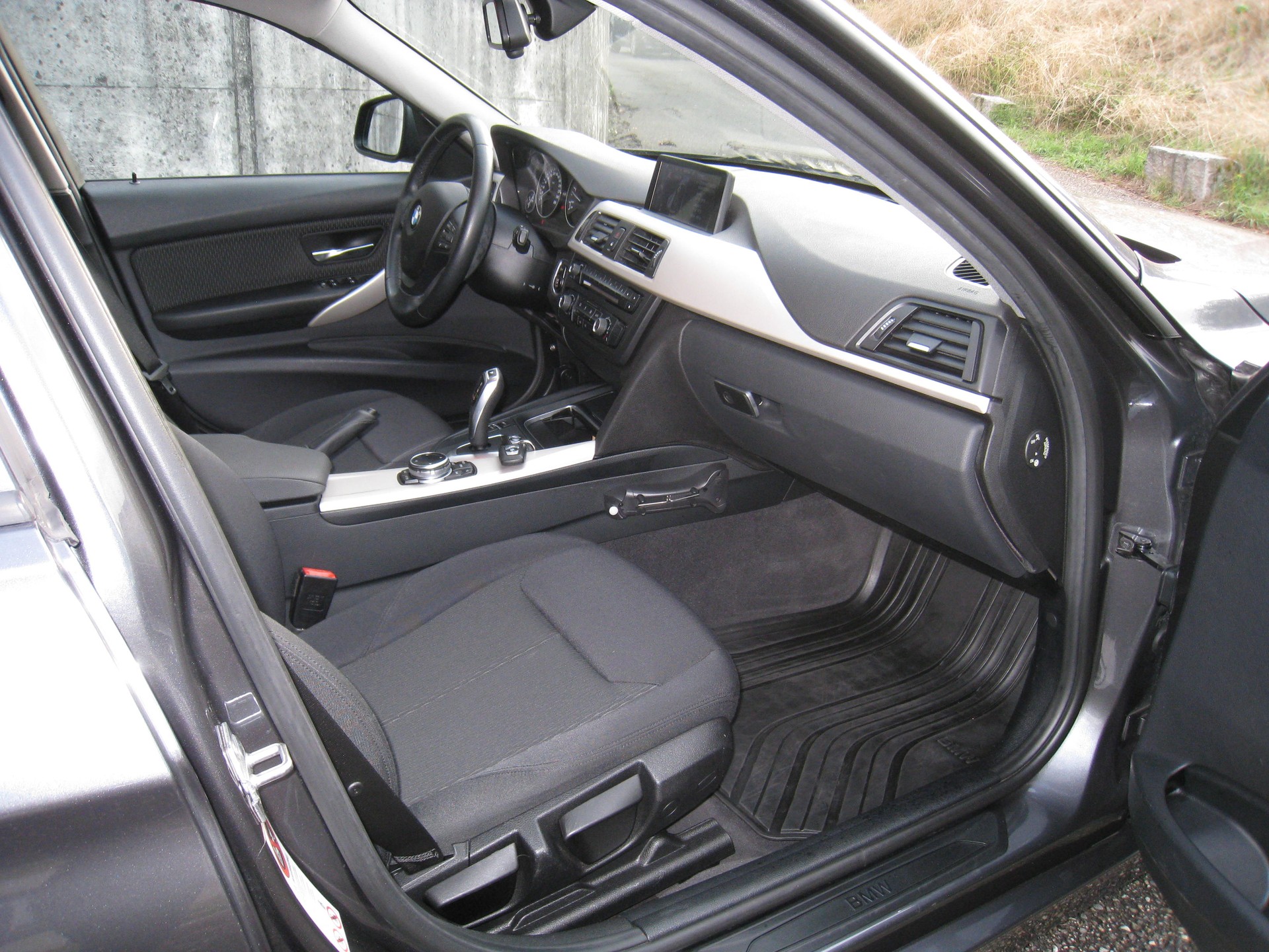 BMW 320d xDrive Touring Steptronic MFK-image-8