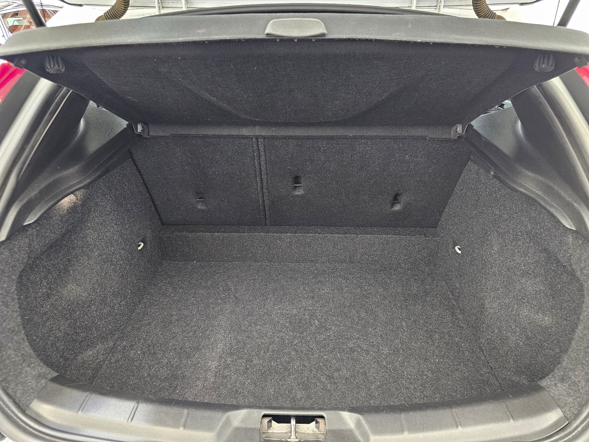 VOLVO V40 D3 Momentum-image-22