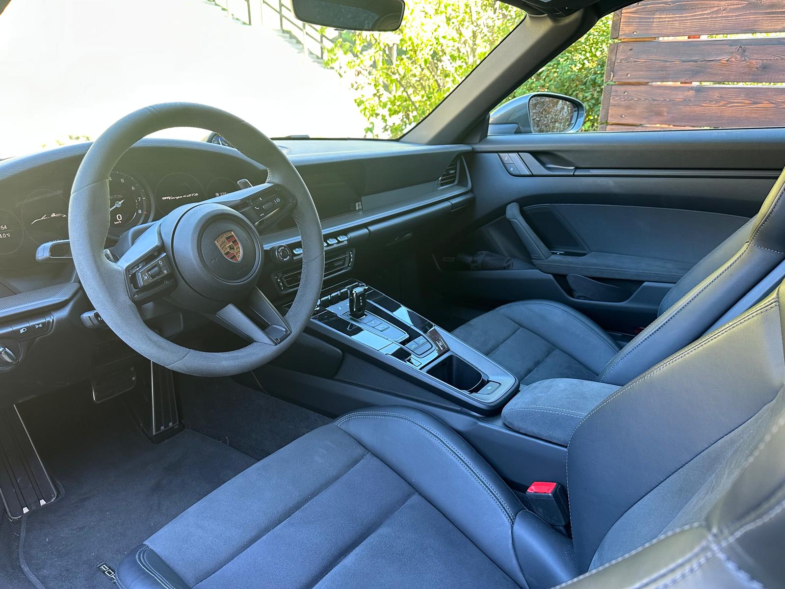 PORSCHE 911 Targa 4 GTS PDK-image-19