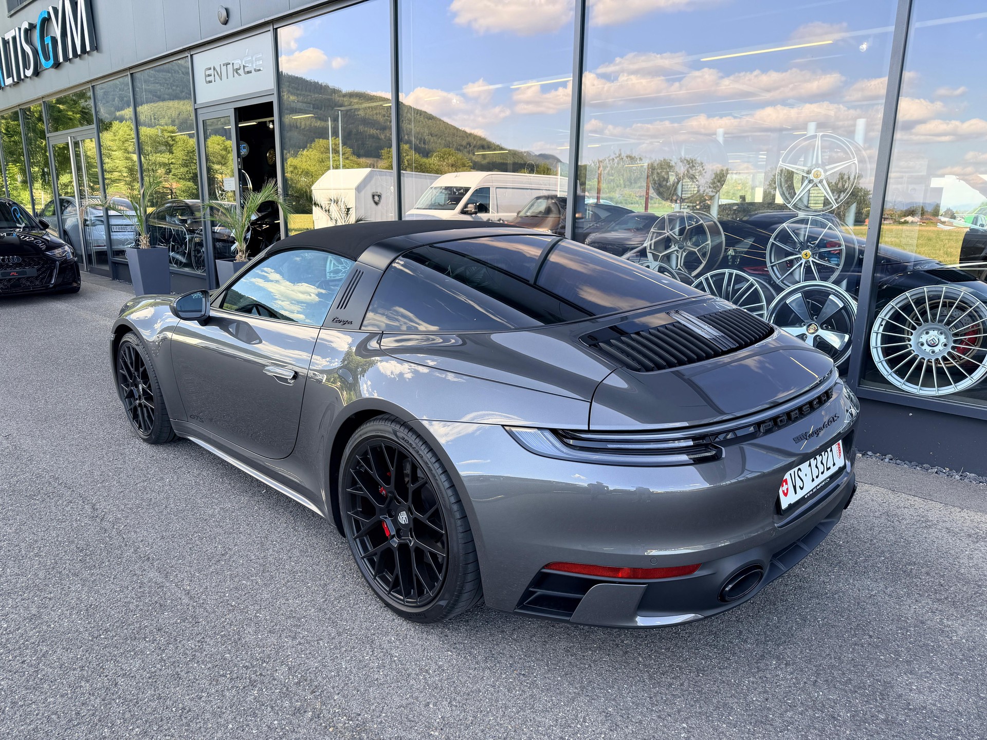 PORSCHE 911 Targa 4 GTS PDK-image-4