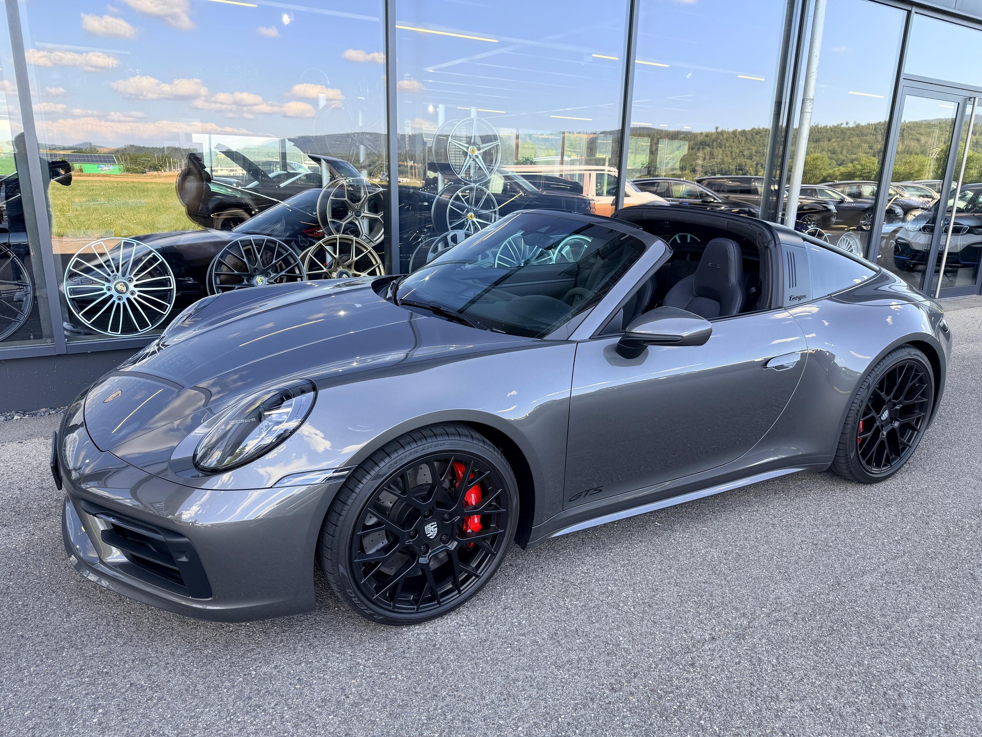 PORSCHE 911 Targa 4 GTS PDK-image-1