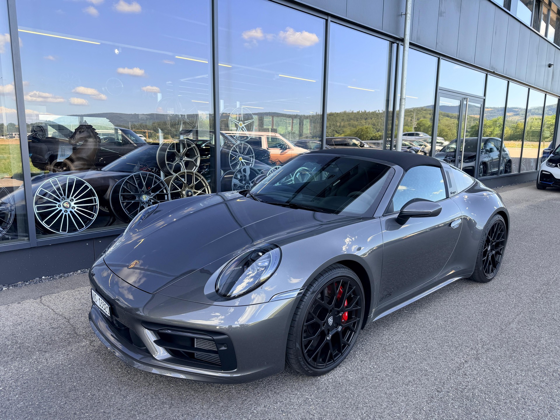 PORSCHE 911 Targa 4 GTS PDK-image-3