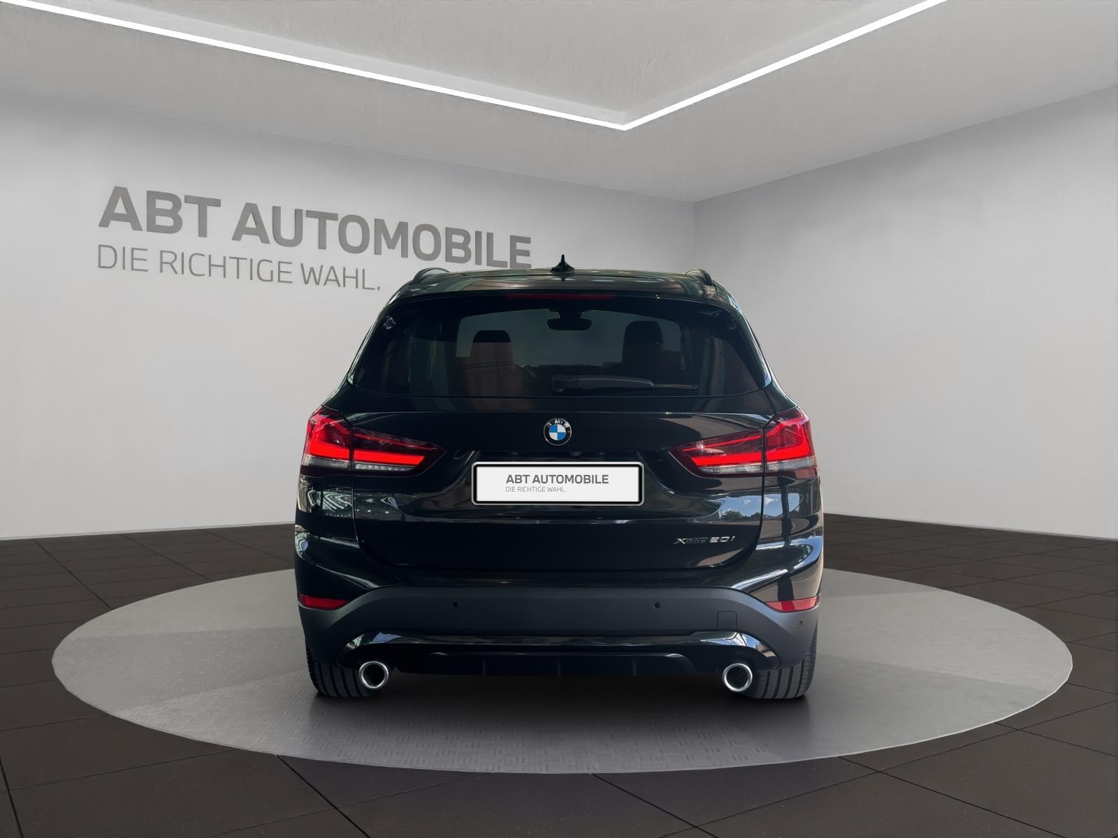 BMW X1 20i xDrive-image-4