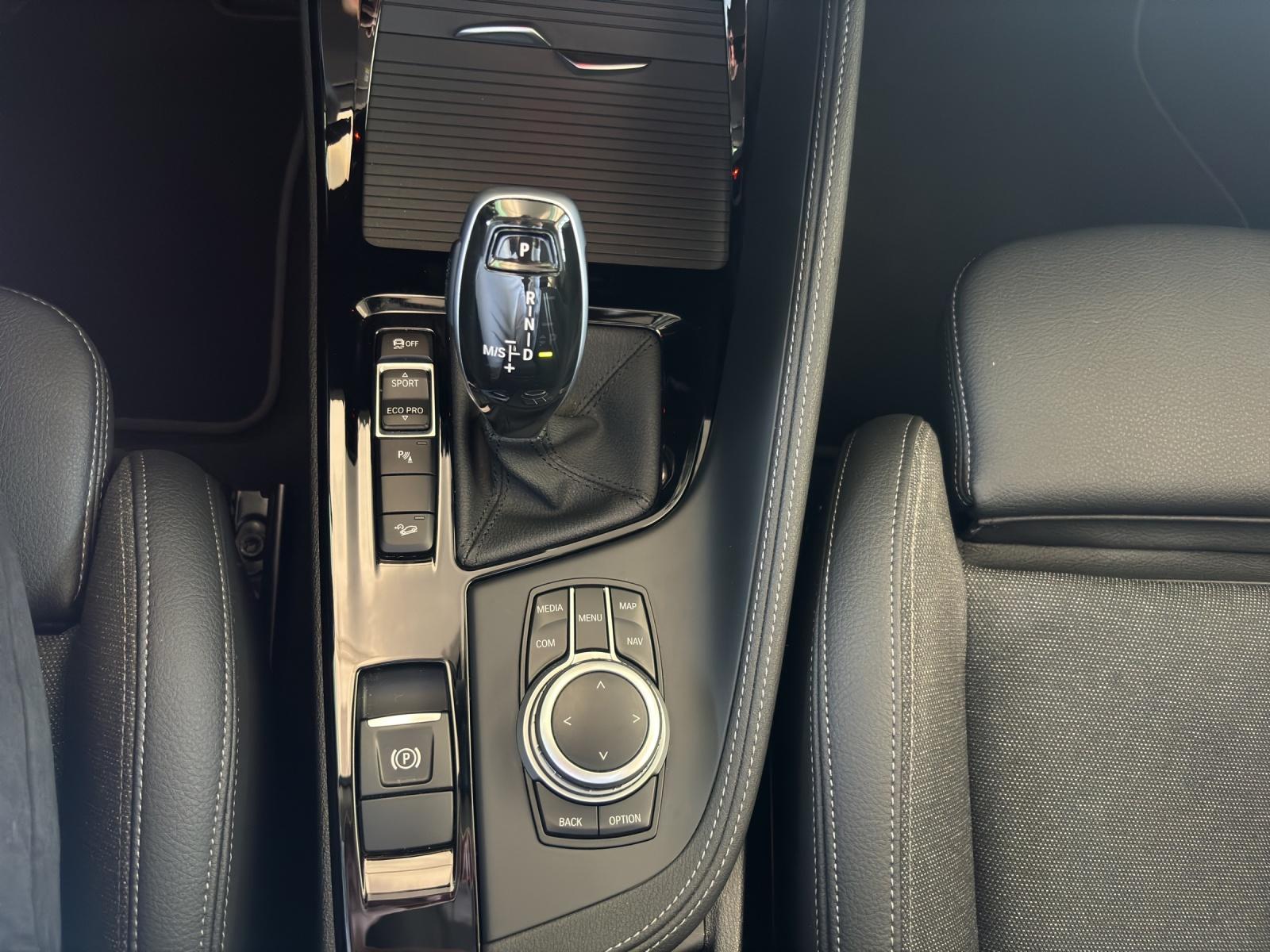 BMW X1 20i xDrive-image-19