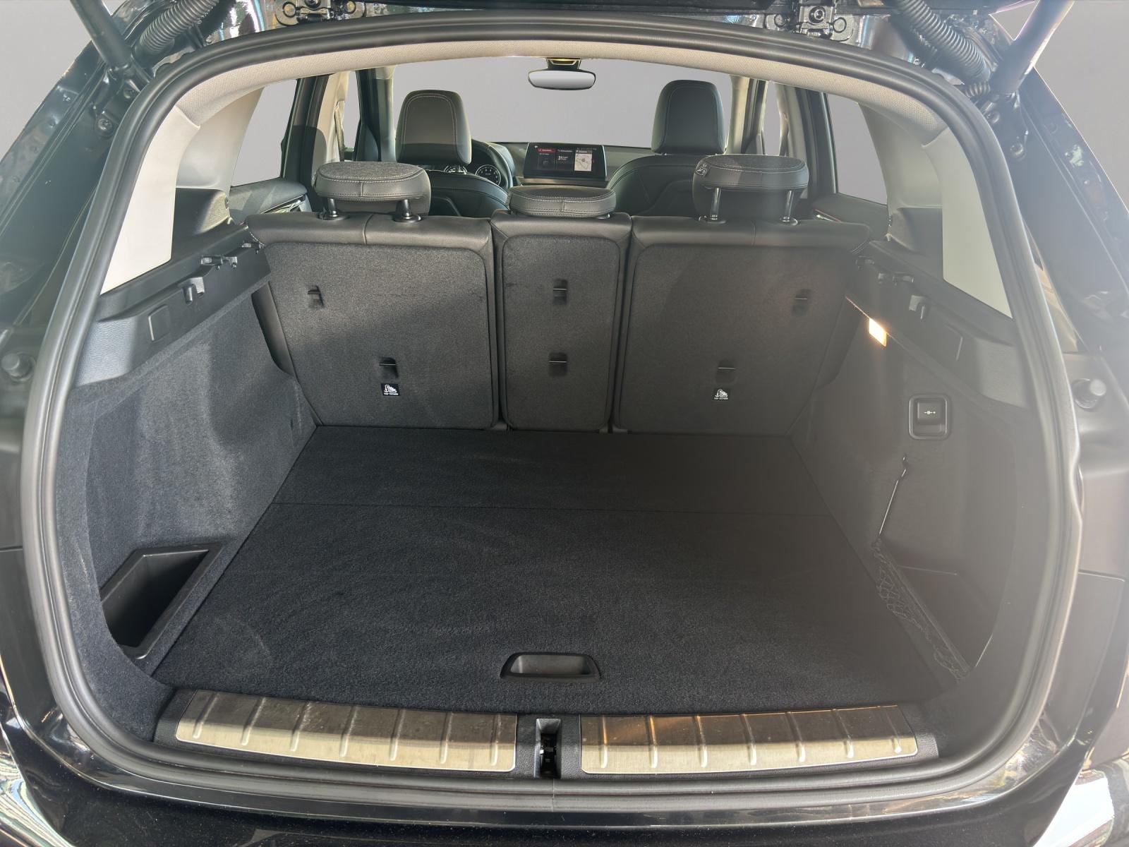 BMW X1 20i xDrive-image-22