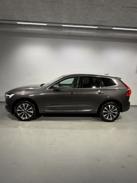 VOLVO XC60 2.0 B4 MH Plus Bright AWD-image-1