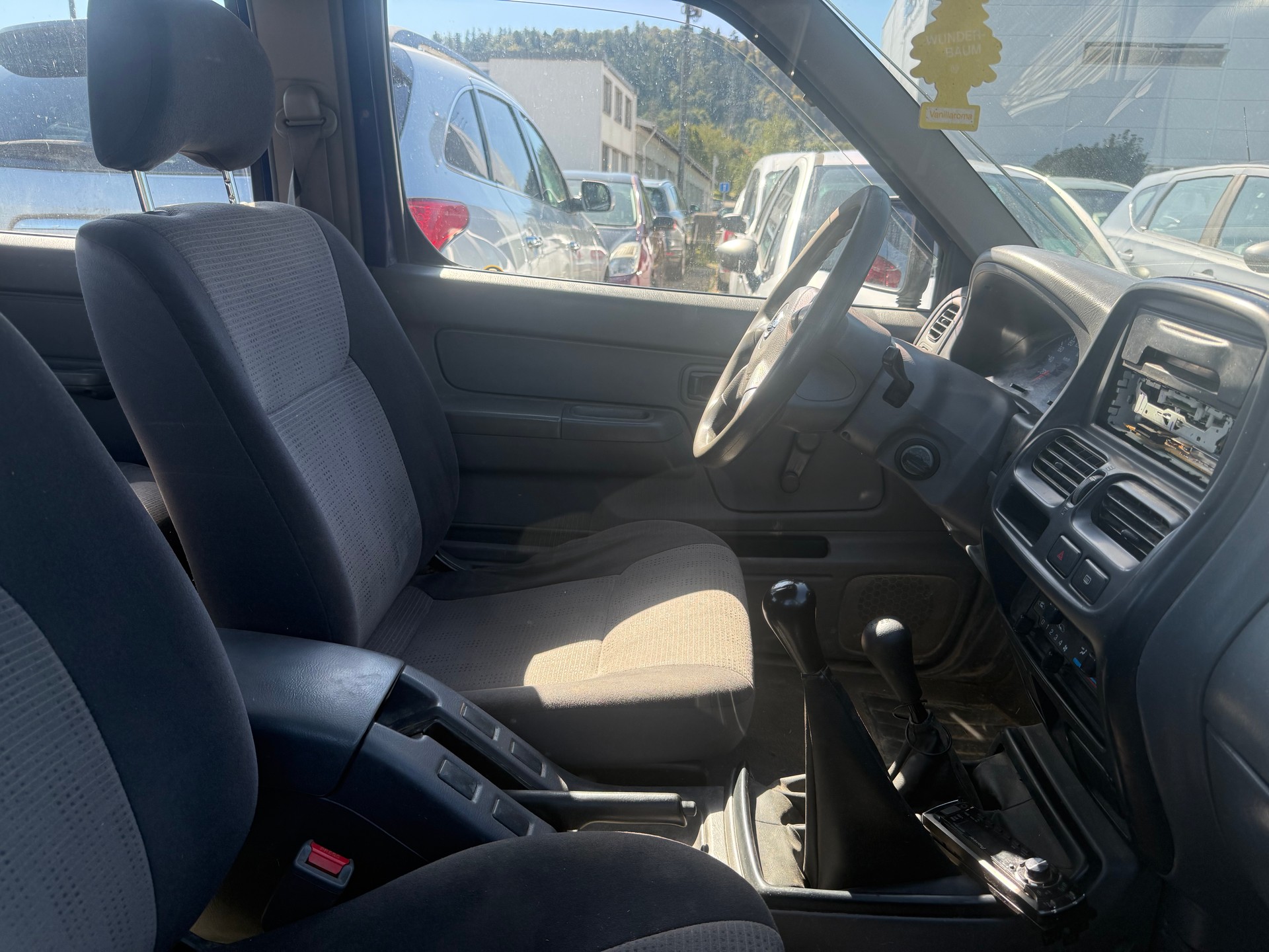 NISSAN Double Cab 2.5 Di 4x4-image-6