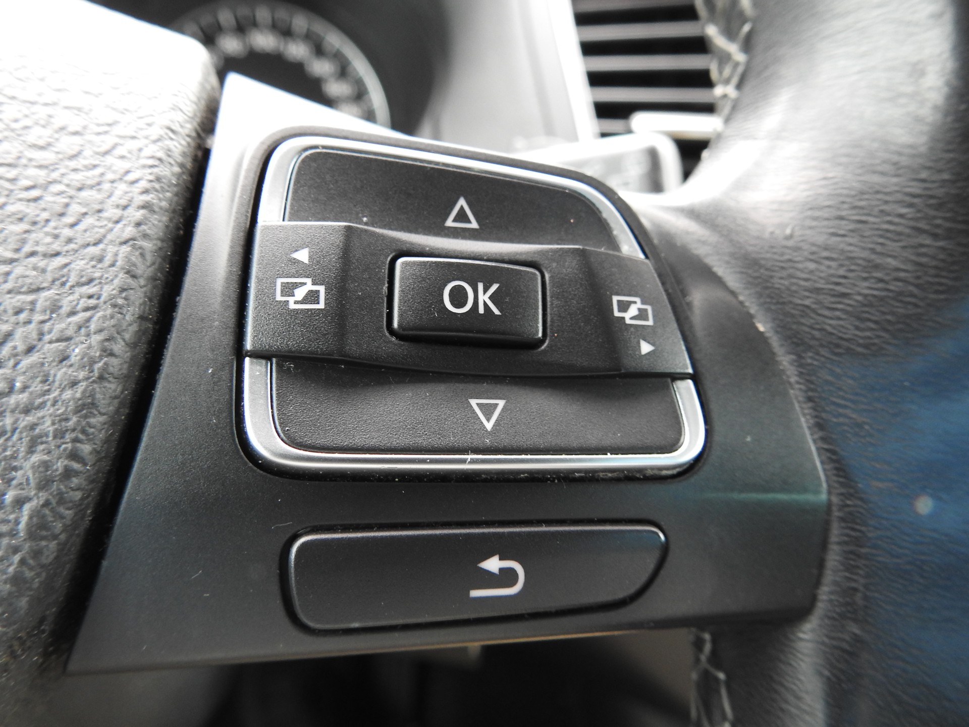 VW Sharan 2.0 TDI BMT Style 4Motion-image-25