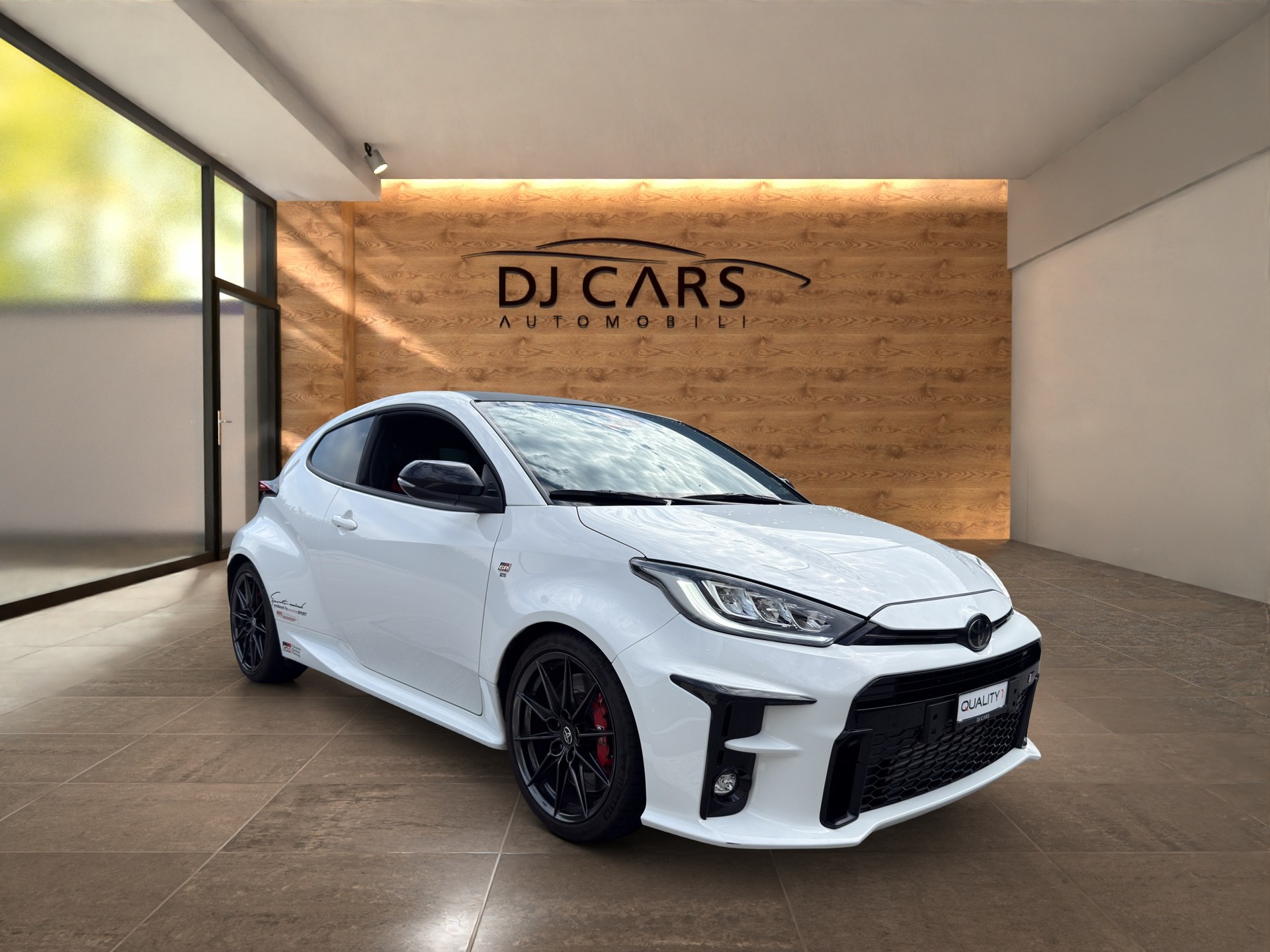 TOYOTA Yaris 1.6 GR Sport-image-2