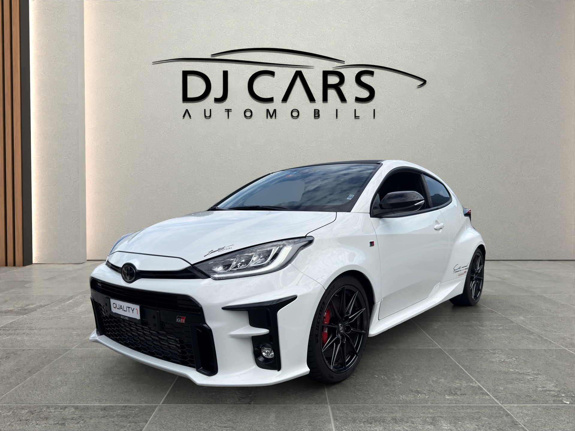 TOYOTA Yaris 1.6 GR Sport