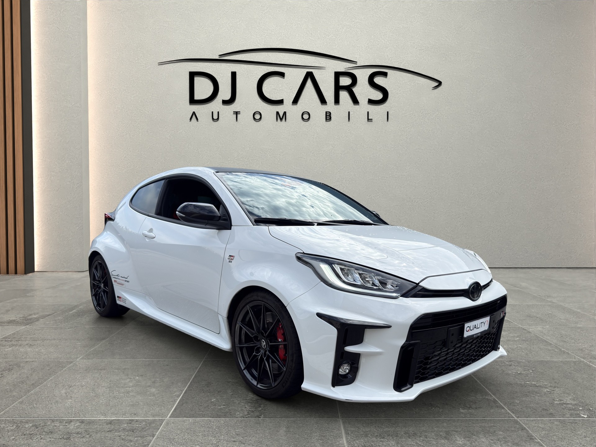 TOYOTA Yaris 1.6 GR Sport-image-2