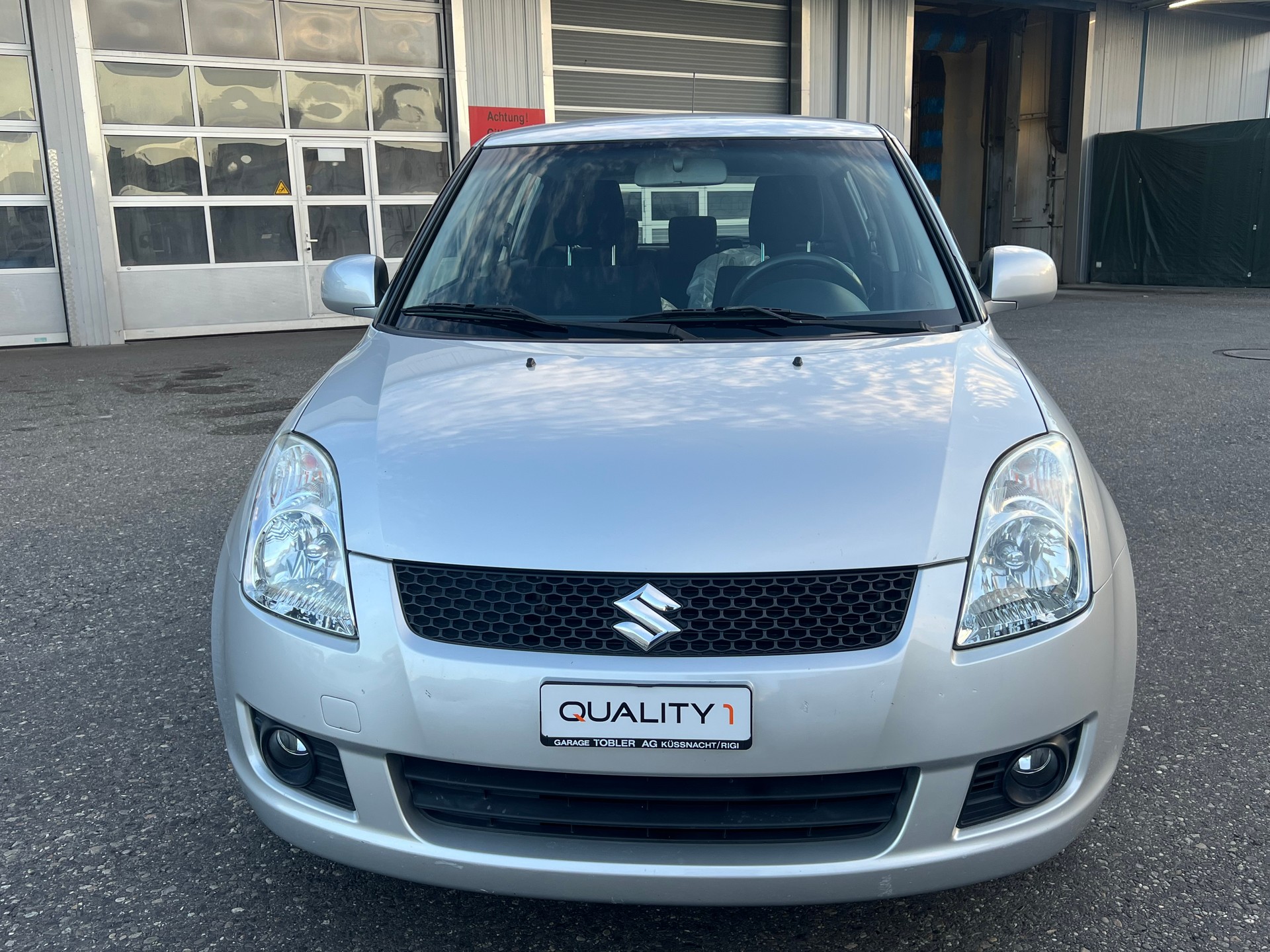 SUZUKI Swift 1.3i 16V GL Top 4x4-image-2