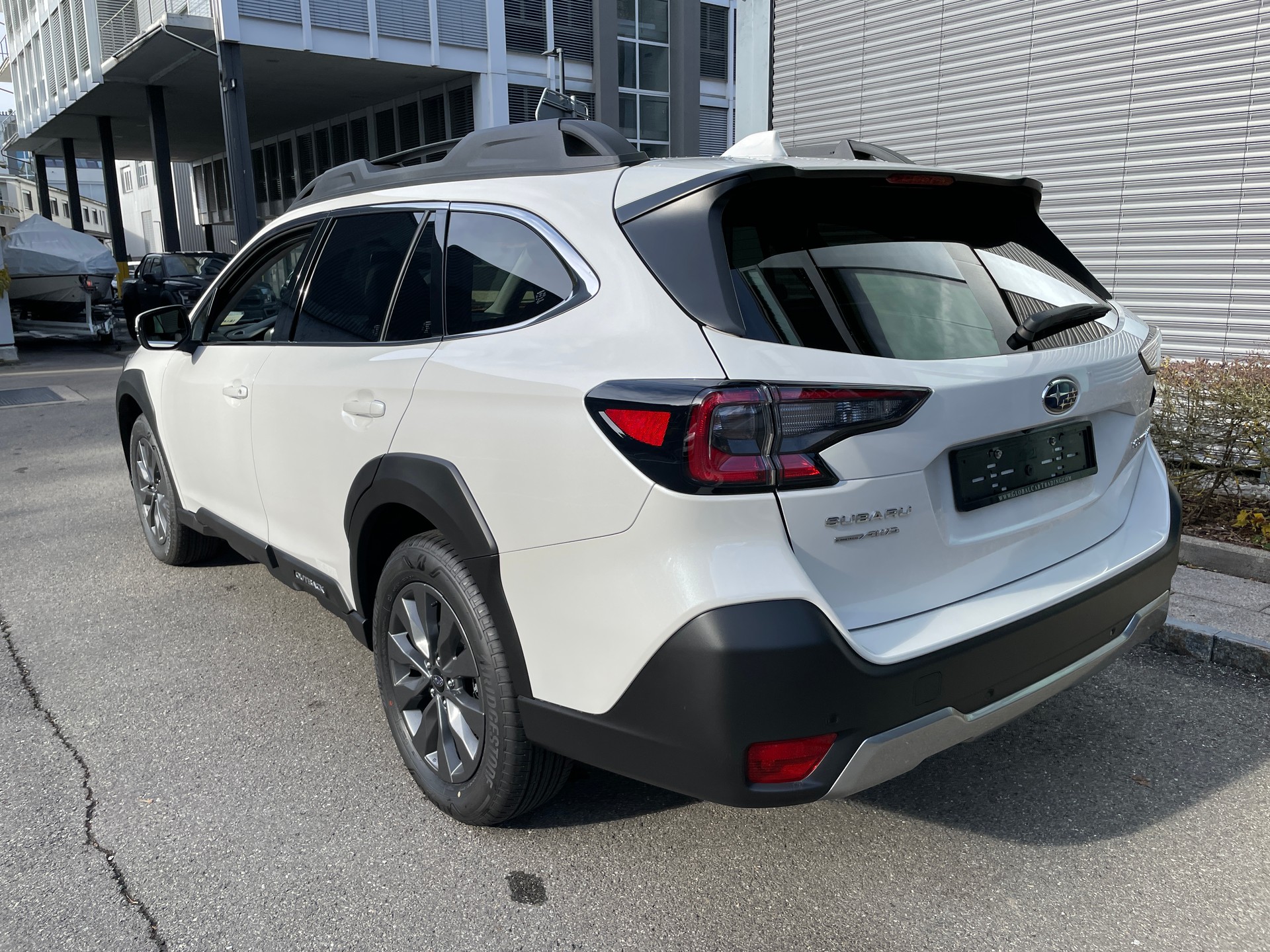 SUBARU Outback 2.5i Luxury AWD Limited-image-2