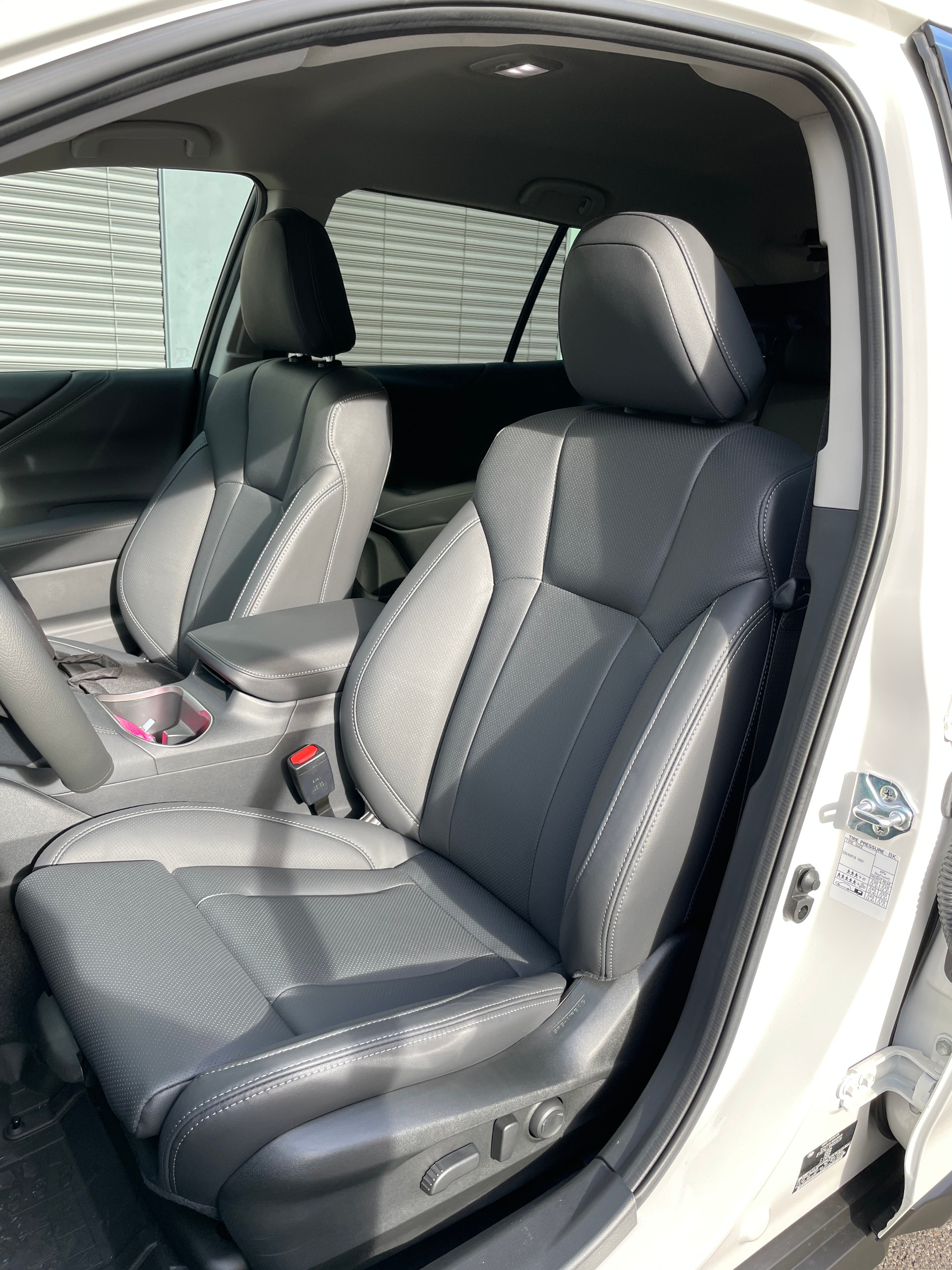 SUBARU Outback 2.5i Luxury AWD Limited-image-12