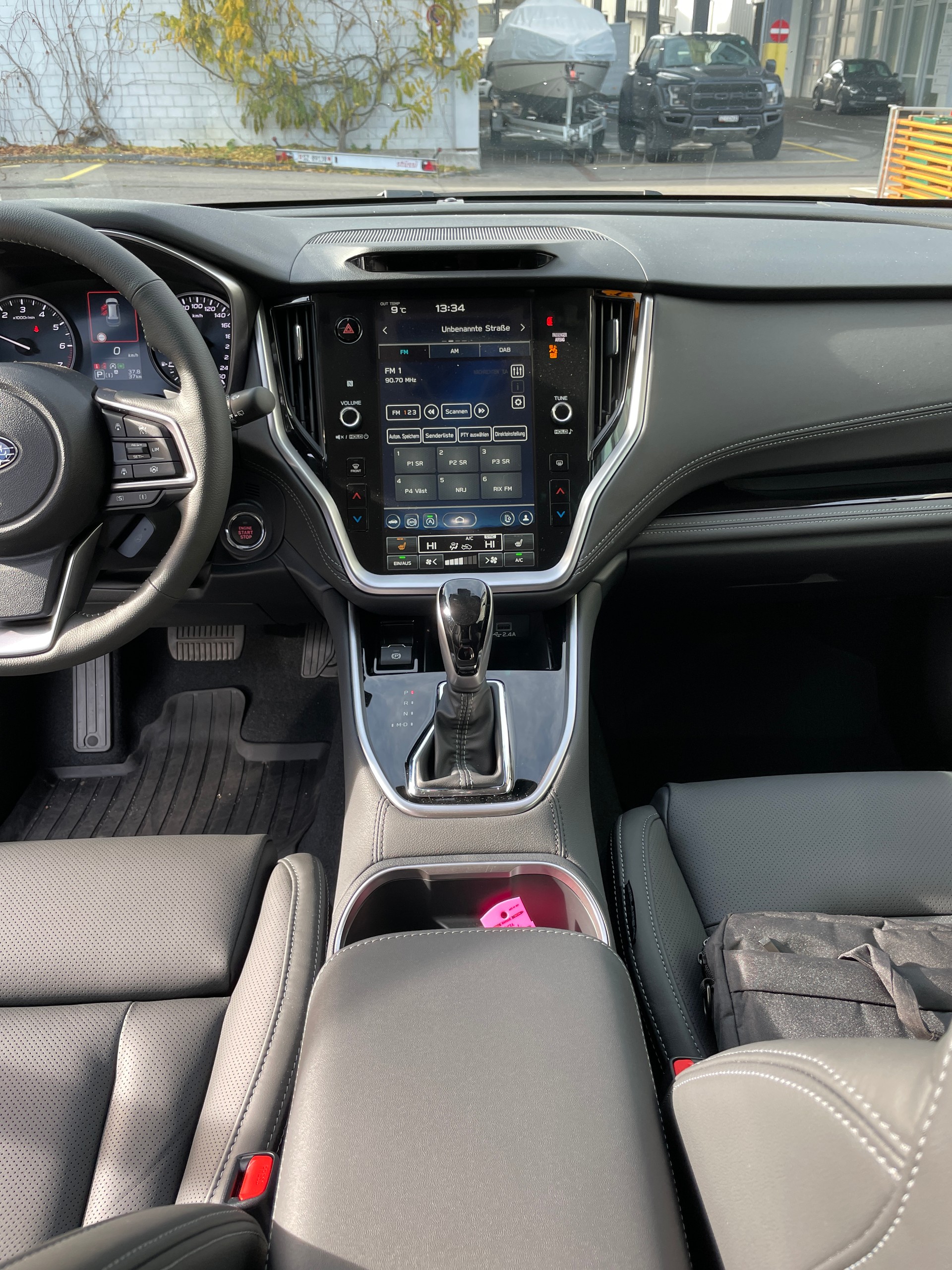 SUBARU Outback 2.5i Luxury AWD Limited-image-16