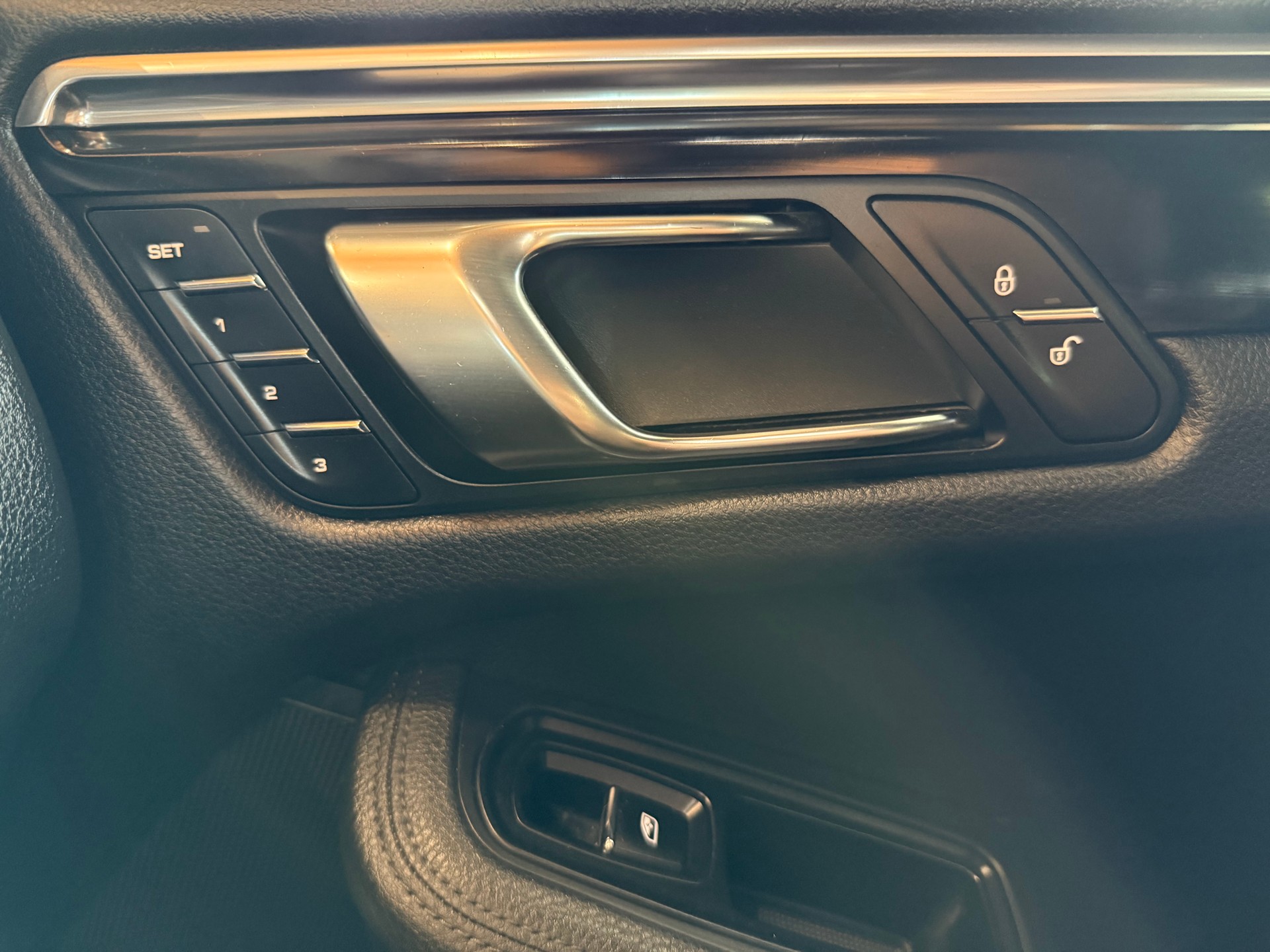 PORSCHE Macan S Diesel PDK-image-14