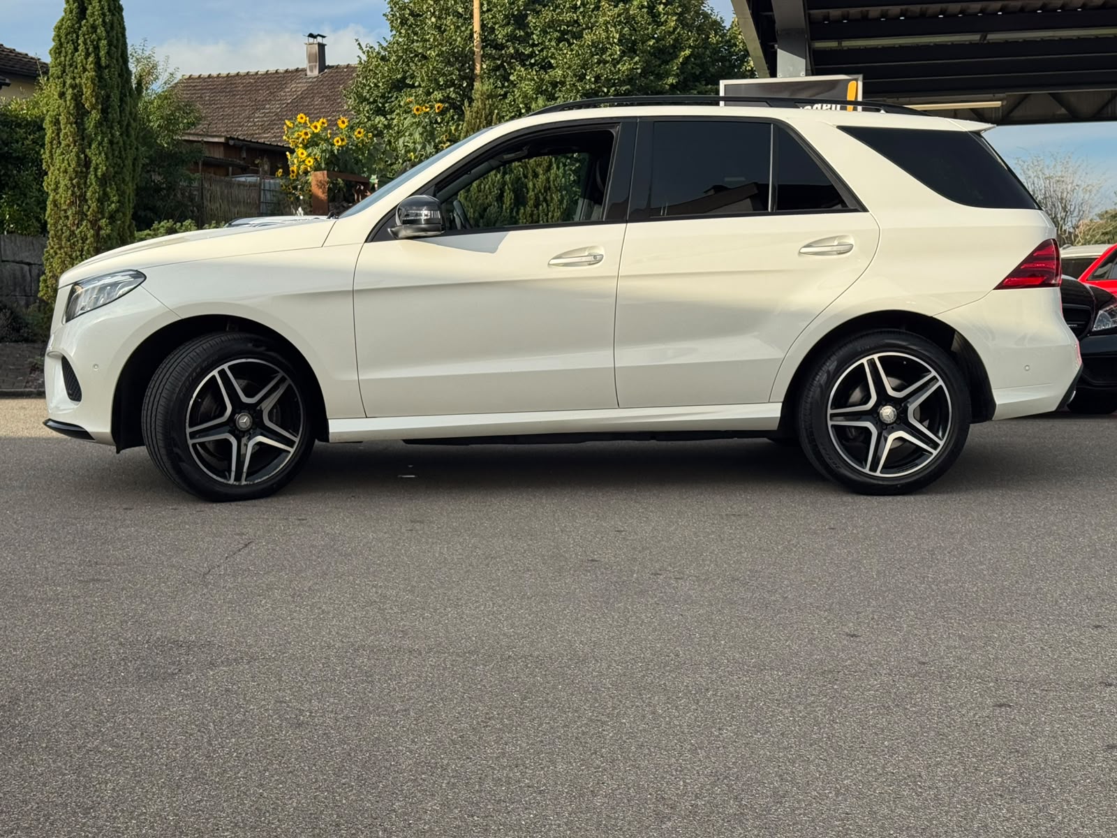 MERCEDES-BENZ GLE 350 d Executive 4Matic 9G-Tronic-image-3