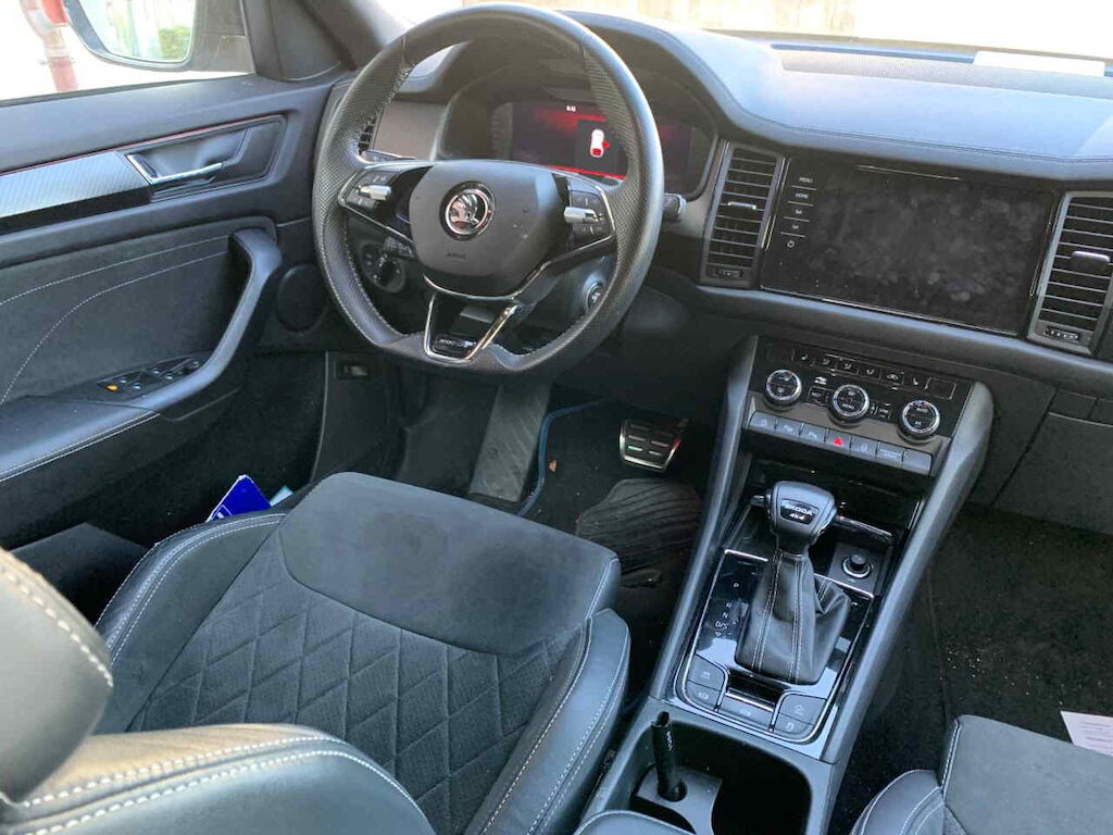 SKODA Kodiaq 2.0 TSI 4x4 SportLine-image-6