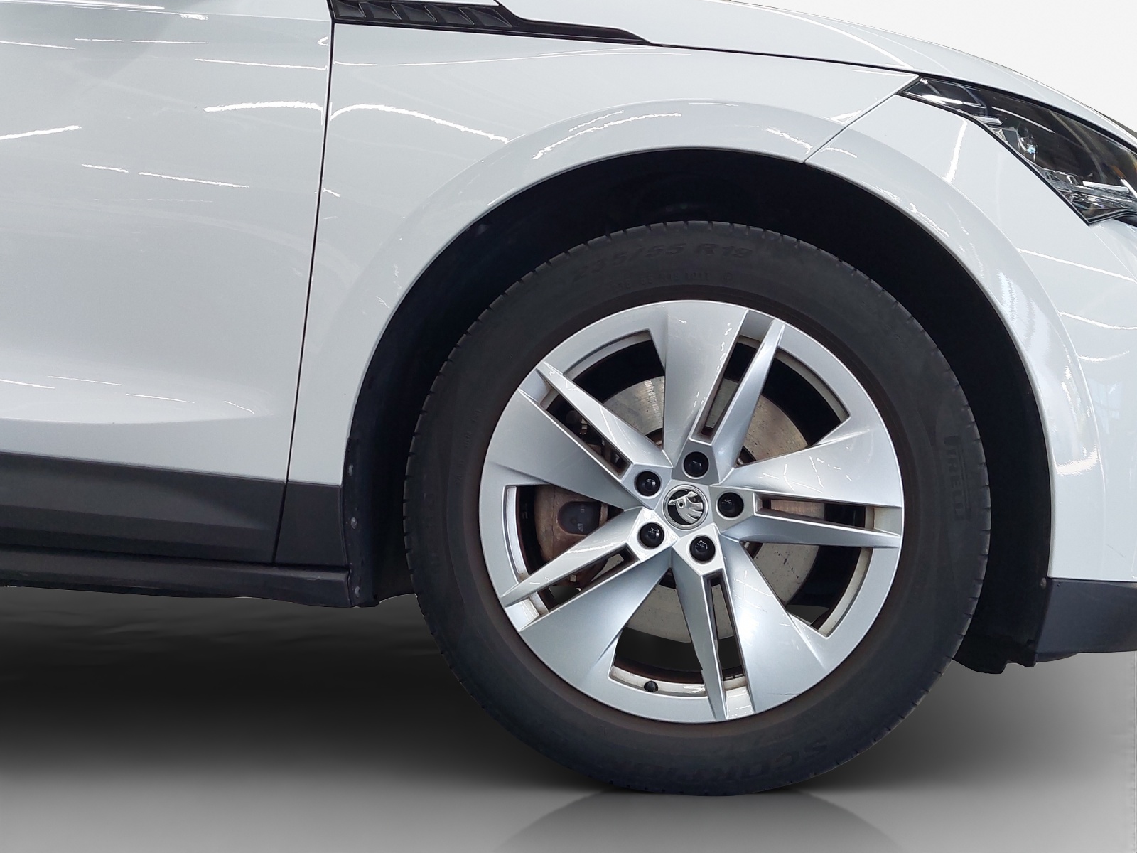 SKODA Enyaq iV 80-image-15