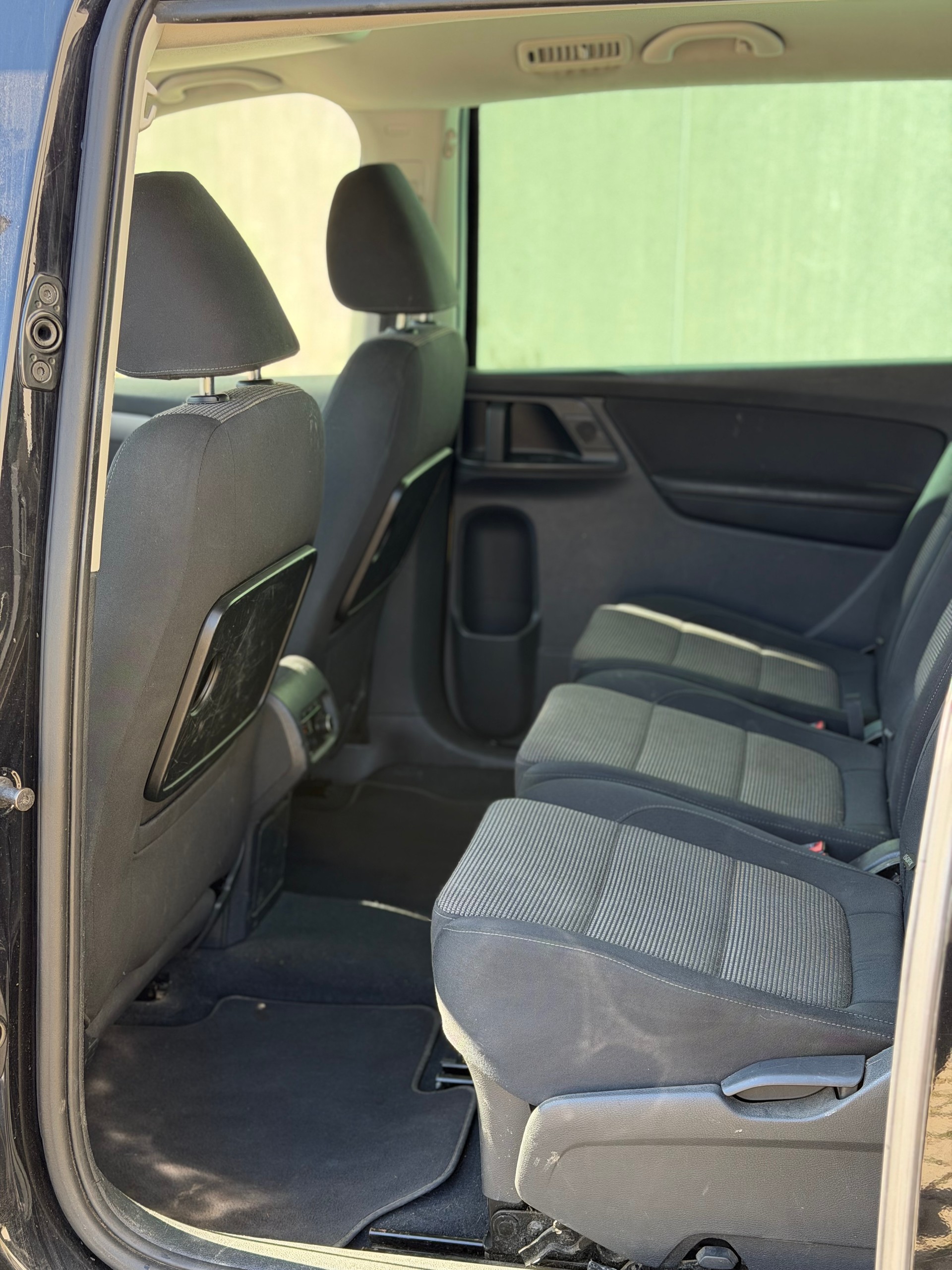 VW Sharan 2.0 TDI BlueMotion Technology Highline DSG-image-9