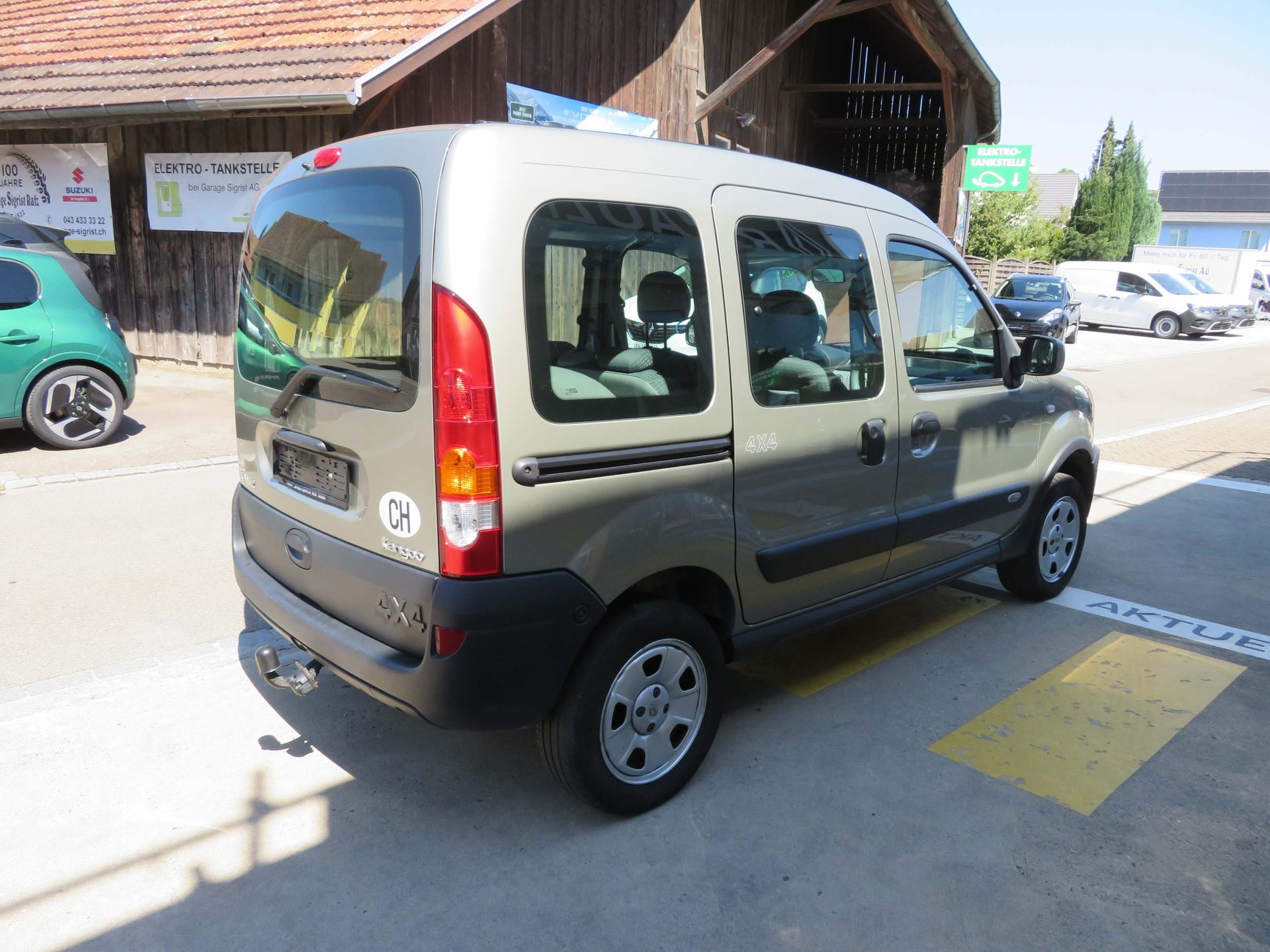 RENAULT Kangoo Kombi 1.6 16V Privillège 4x4-image-5