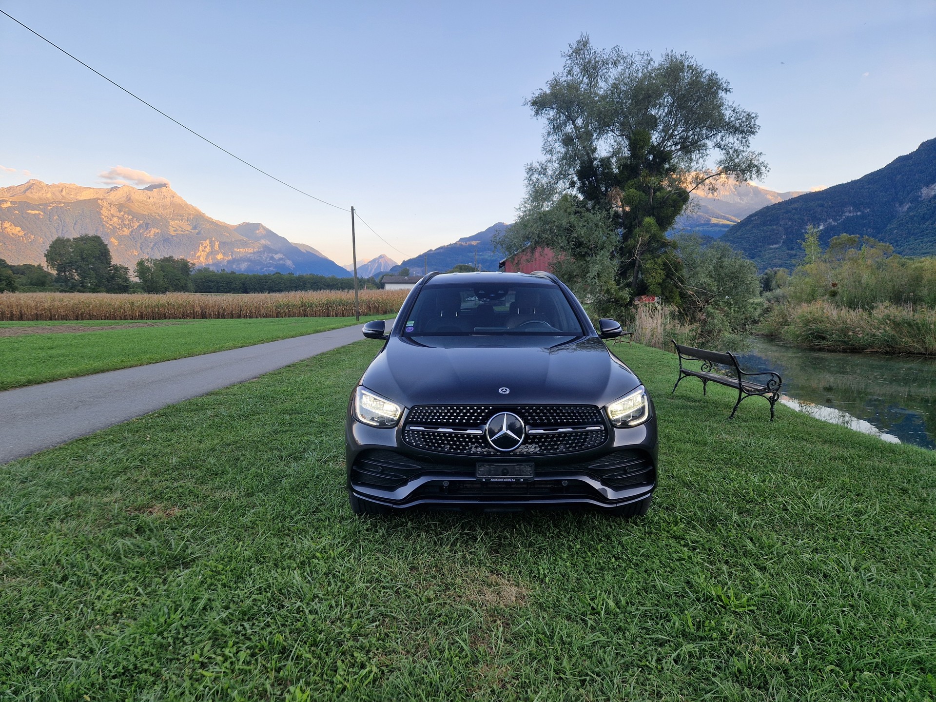 MERCEDES-BENZ GLC 200 AMG Line Plus 4Matic 9G-Tronic-image-1