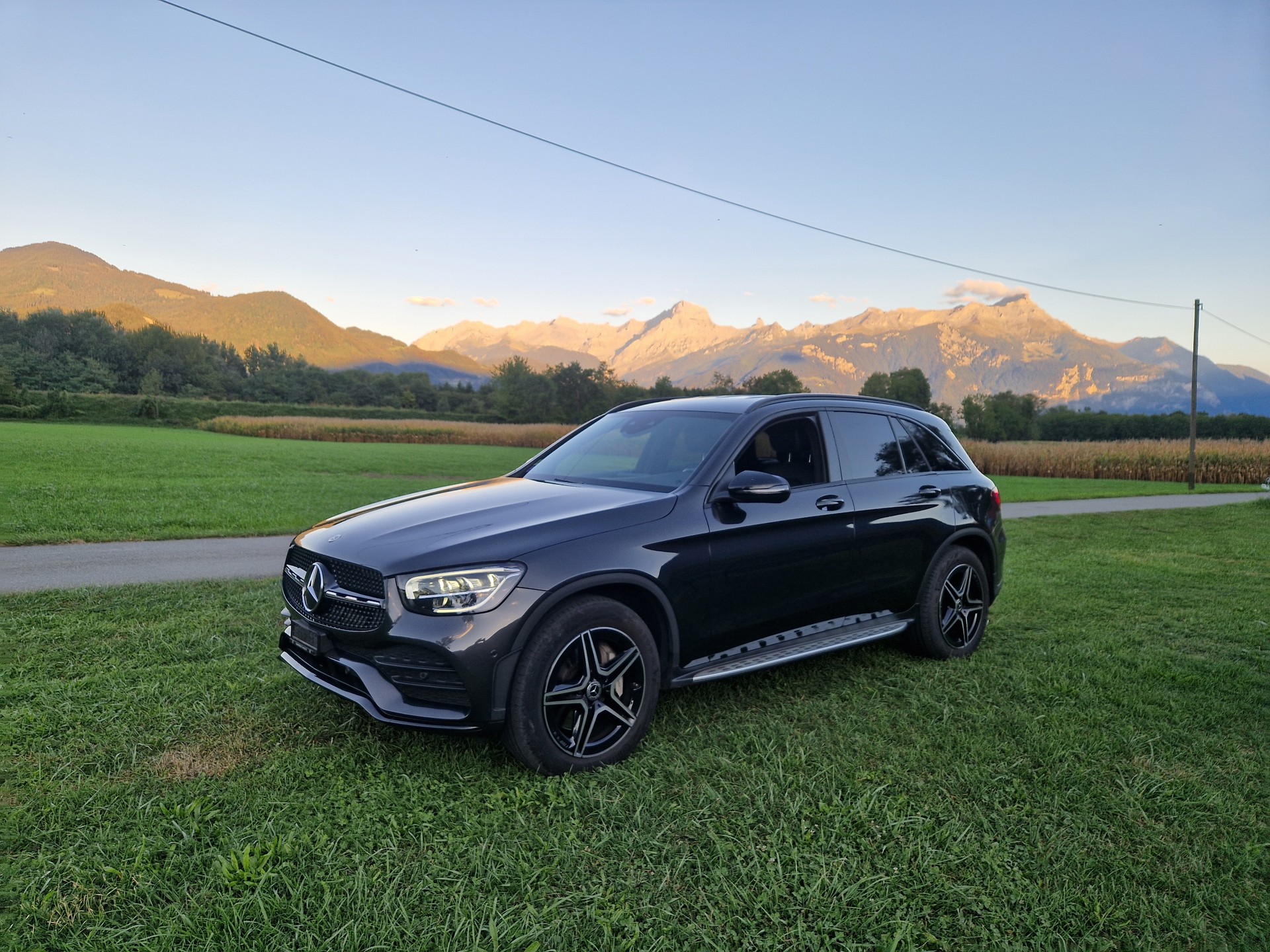 MERCEDES-BENZ GLC 200 AMG Line Plus 4Matic 9G-Tronic-image-0
