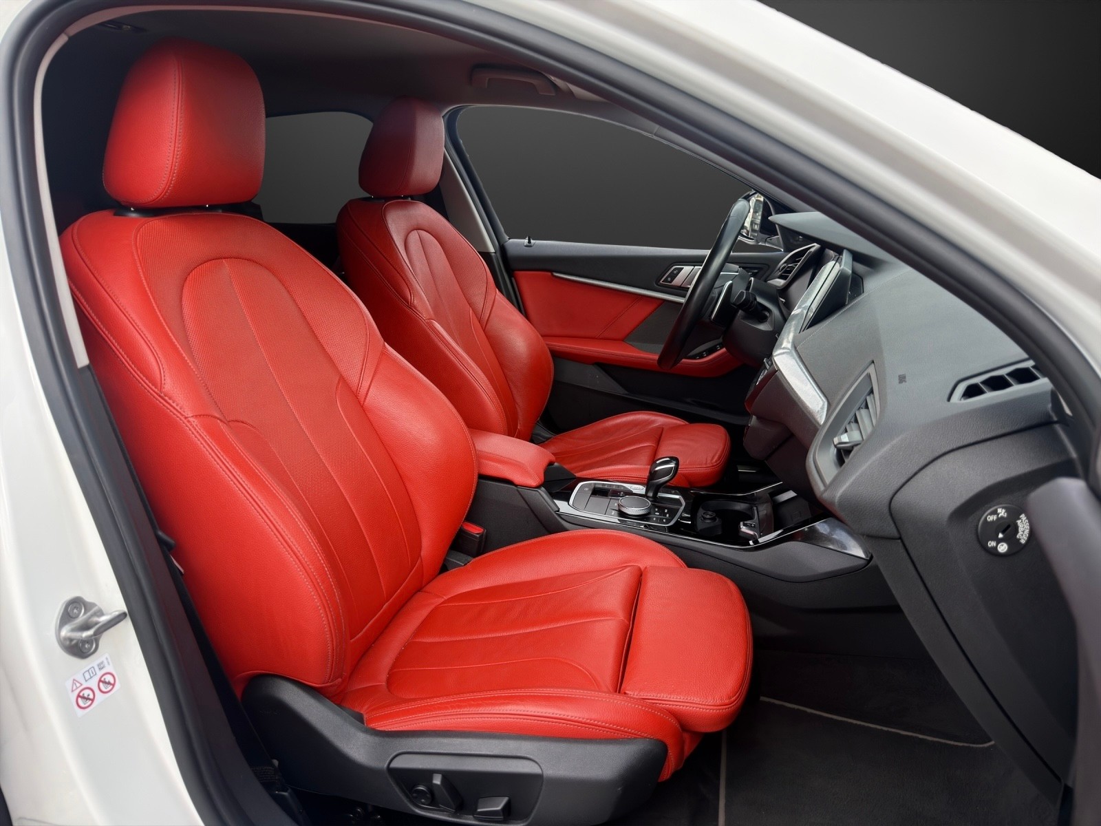 BMW 120d xDrive Steptronic Luxury Line mit 190 PS-image-8