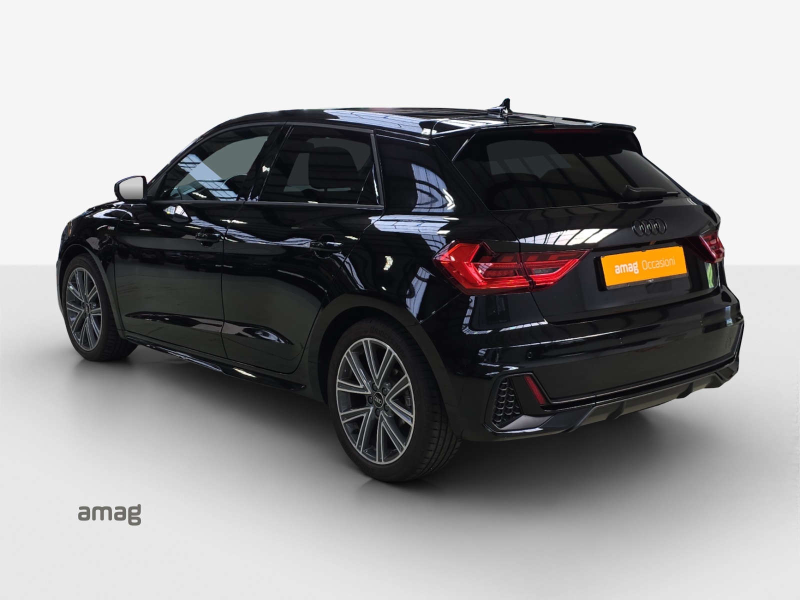 AUDI A1 Sportback 30 TFSI S Line Attraction S-tronic-image-2