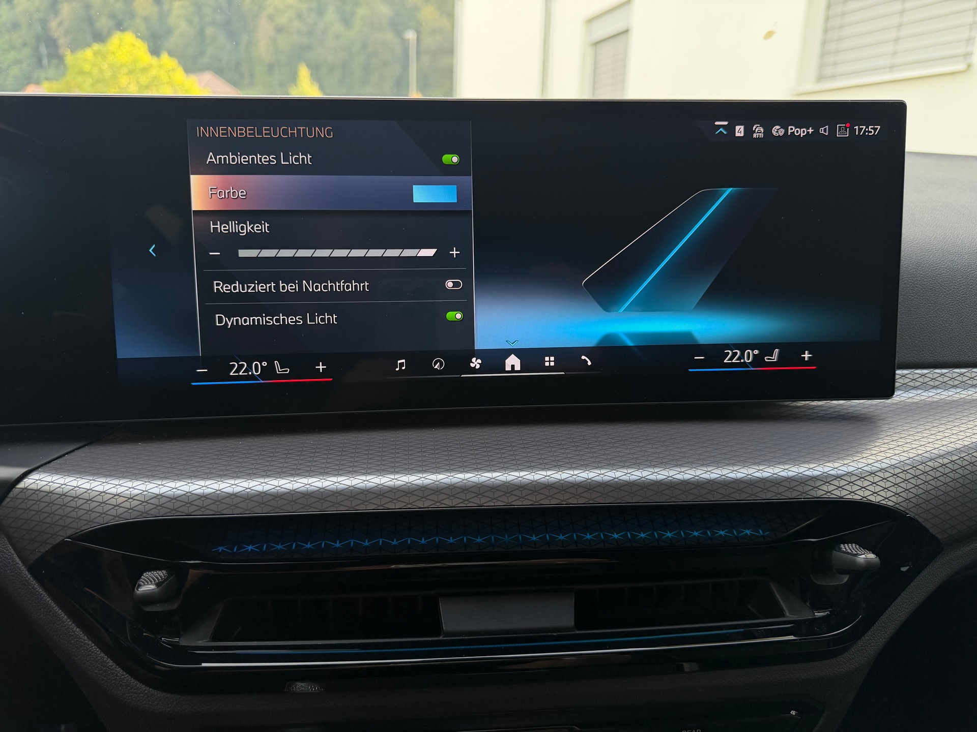 BMW 320d xDrive 48V Touring Steptronic M Sport-image-24