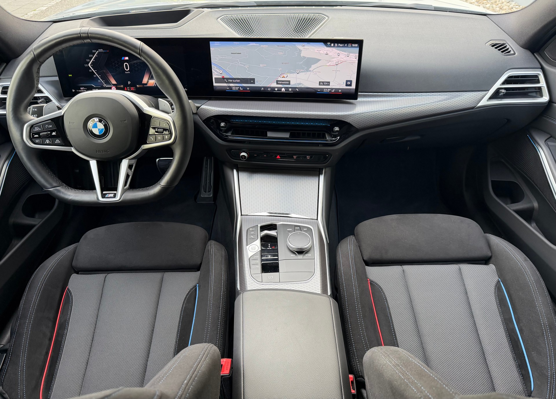 BMW 320d xDrive 48V Touring Steptronic M Sport-image-18