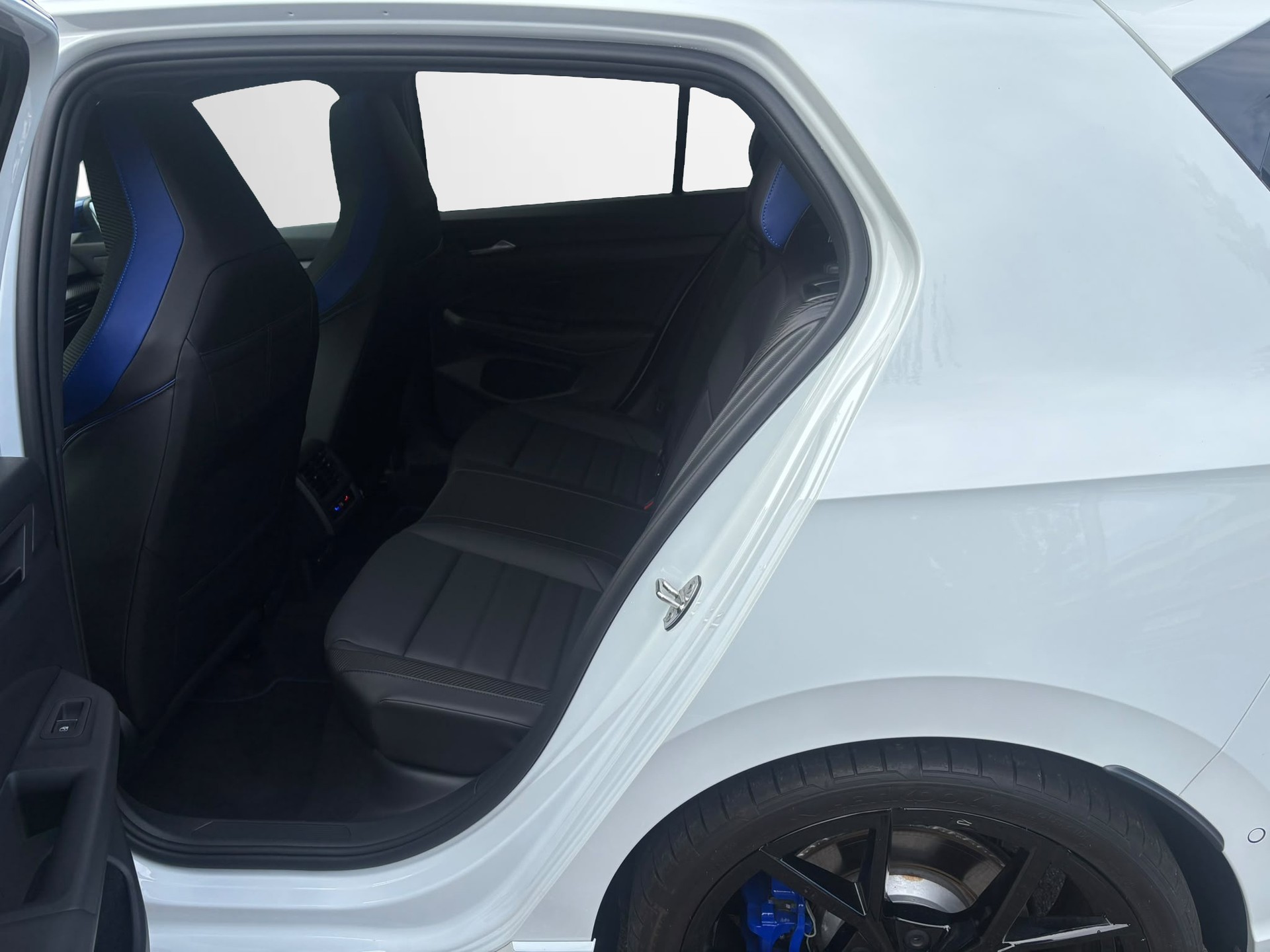 VW Golf R 20 Years 2.0TSI 333PS DSG 4Motion-image-7