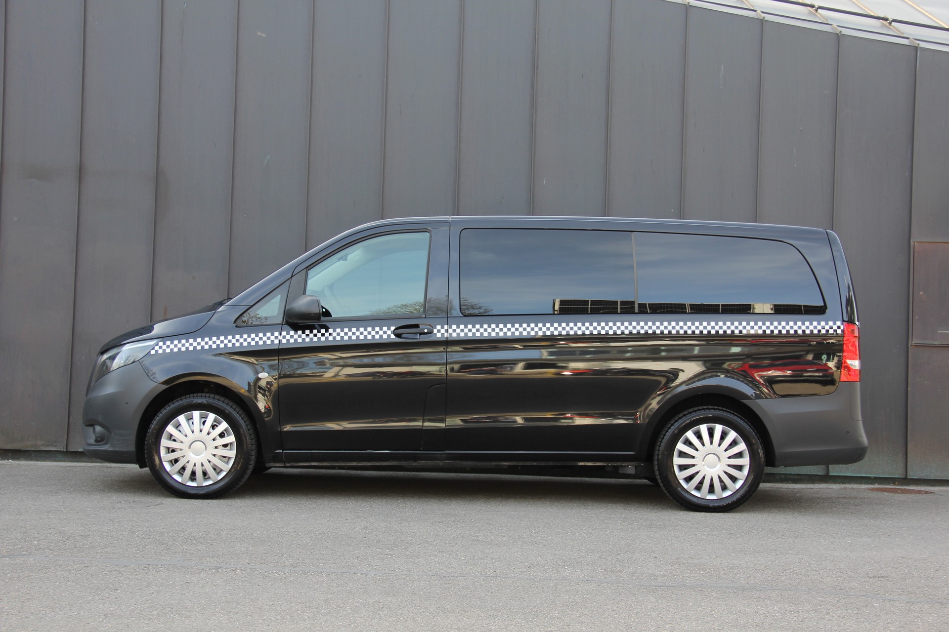 MERCEDES-BENZ Vito 116 BlueTec Tourer Base L 4Matic 7G-Tronic **4X4** **9-SITZE** **FRISCH-AB-MFK**-image-5