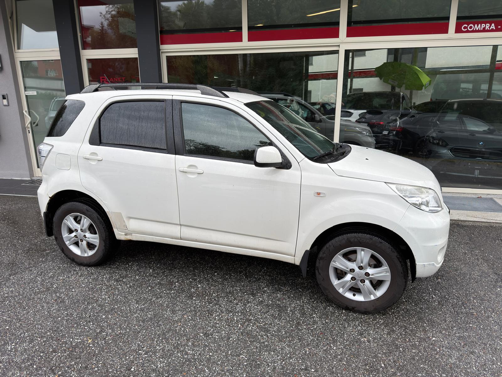 DAIHATSU Terios 1.5 16V SX 4WD-image-3