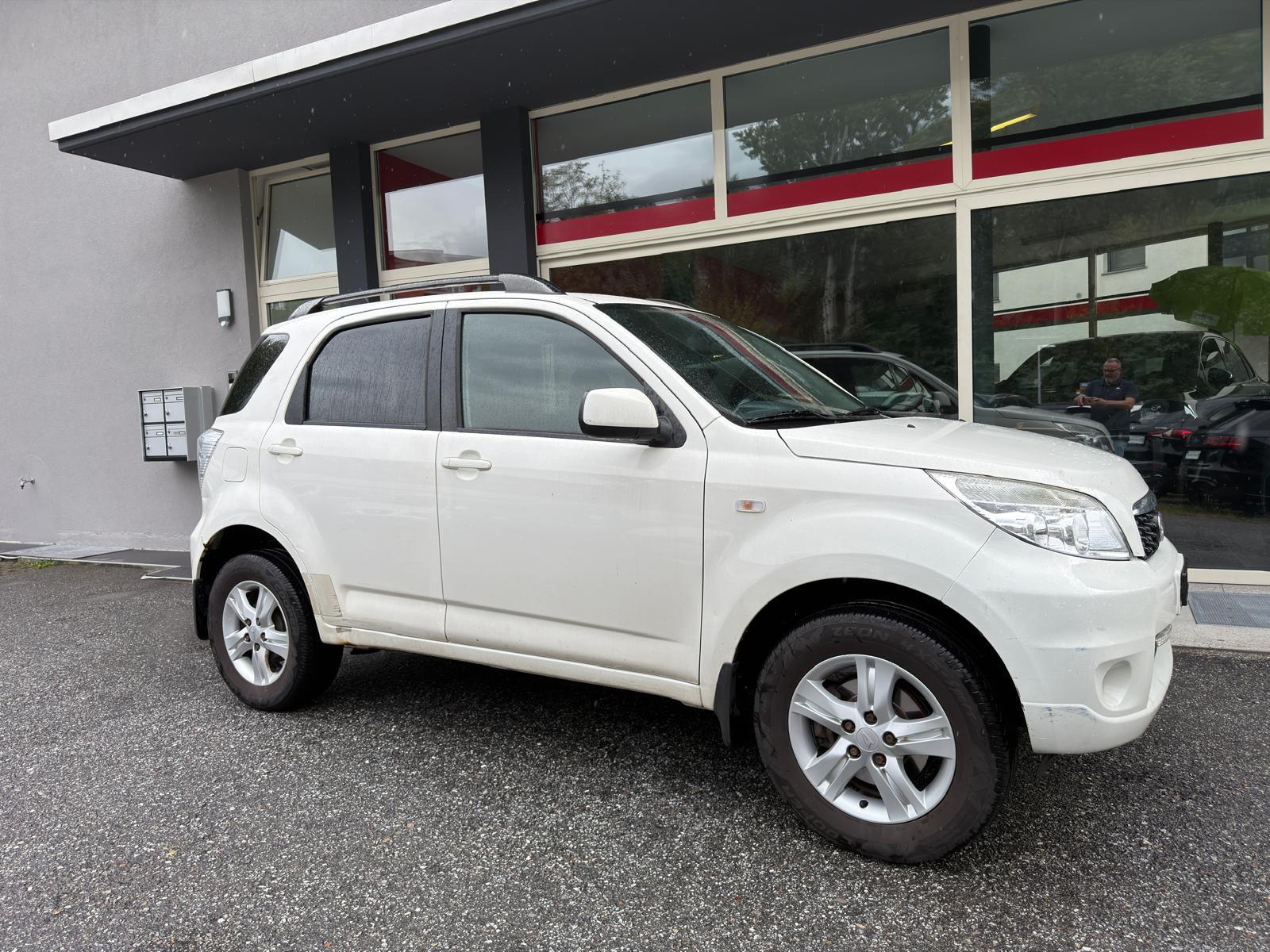 DAIHATSU Terios 1.5 16V SX 4WD-image-4