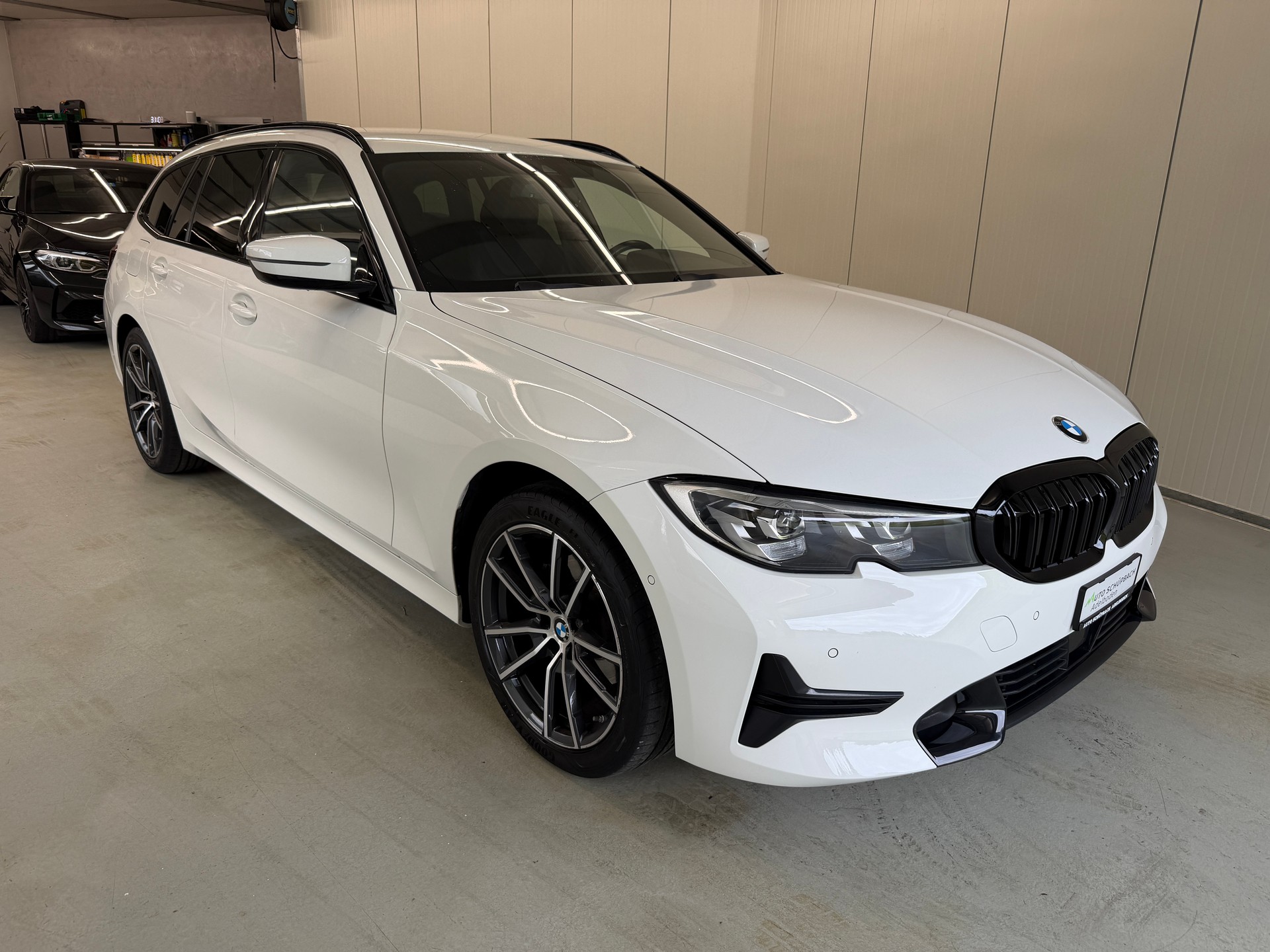 BMW 320d xDrive 48V Touring Sport Line Steptronic-image-1