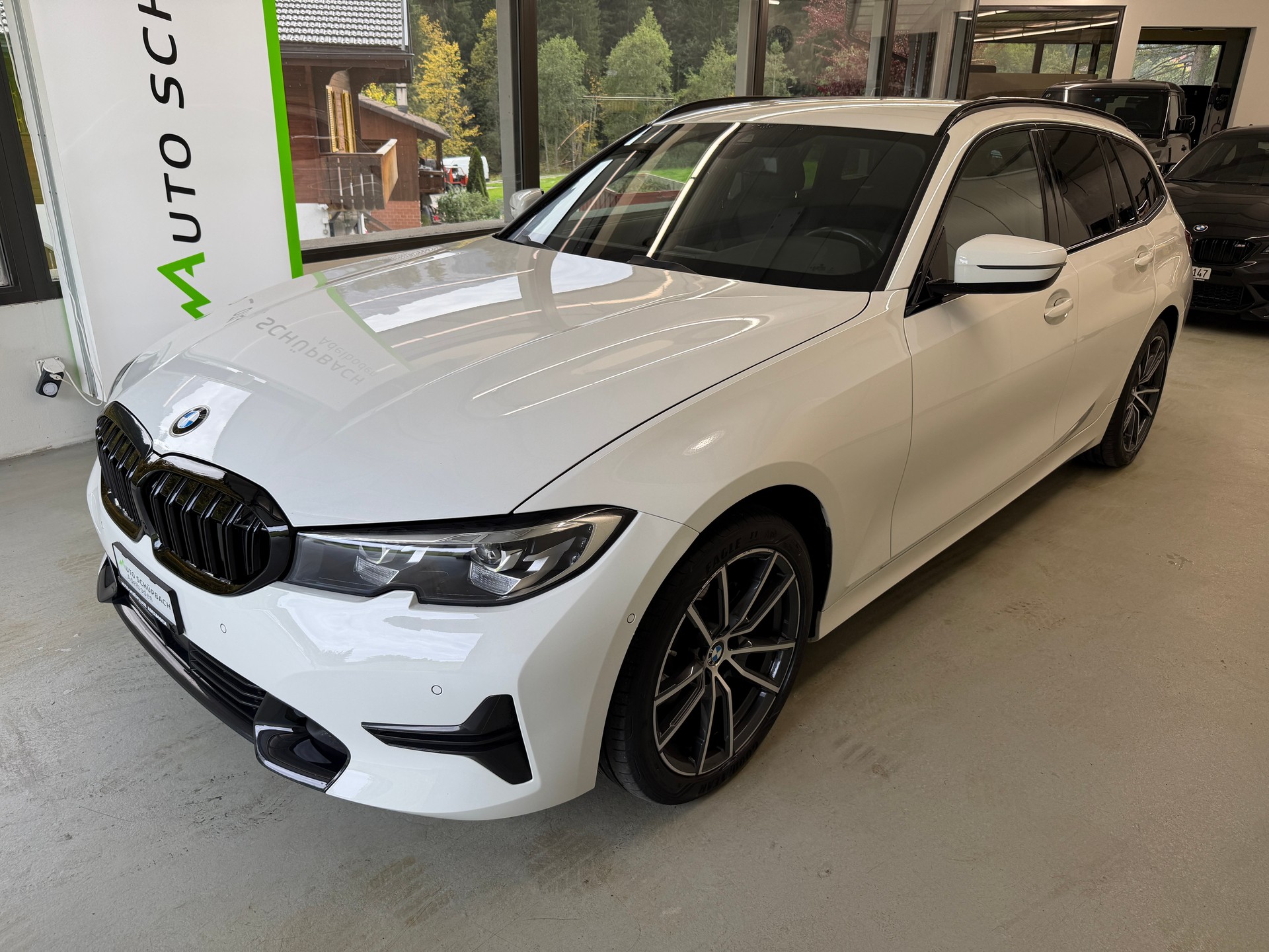 BMW 320d xDrive 48V Touring Sport Line Steptronic-image-7