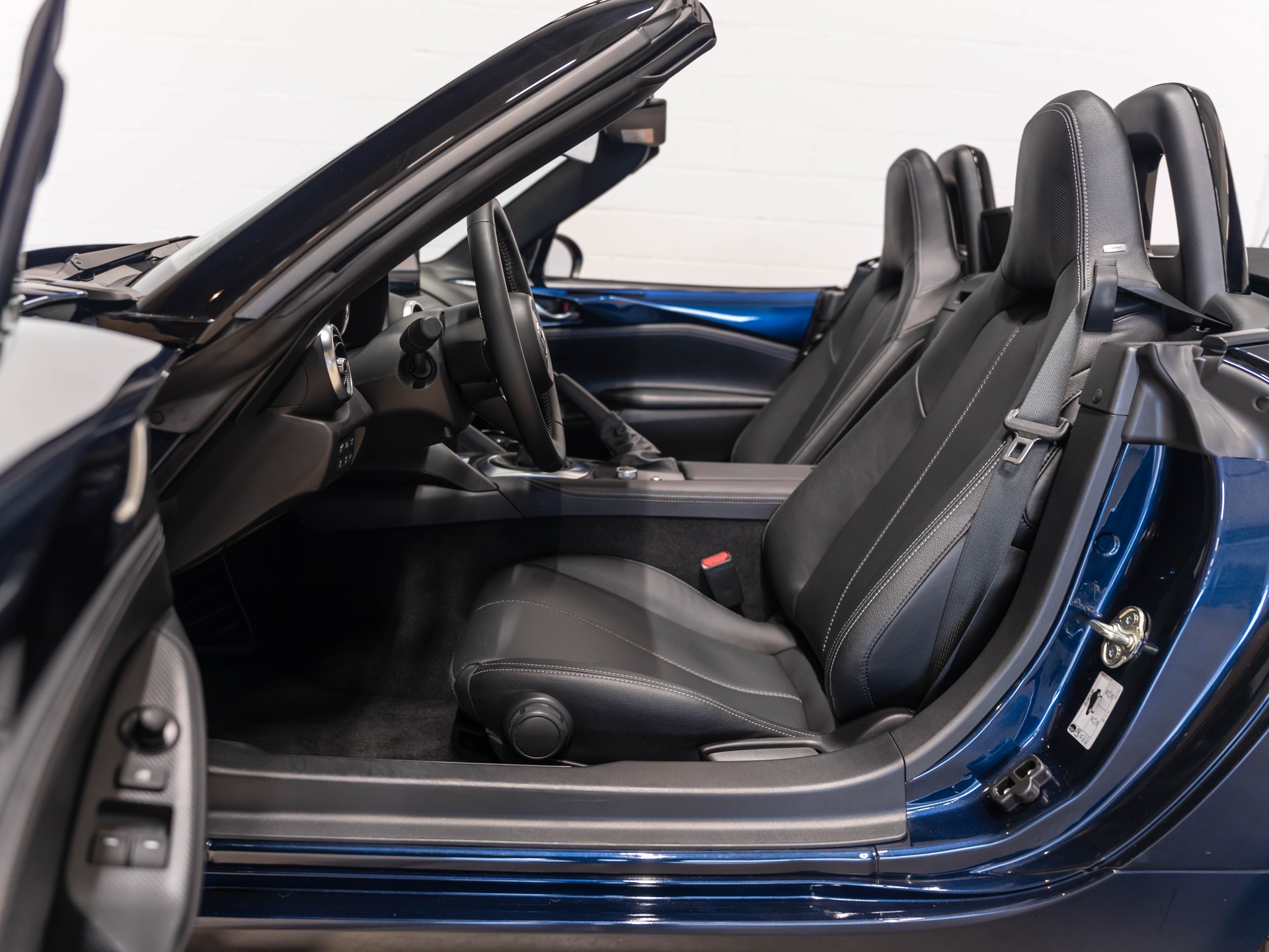 MAZDA MX-5 Skyactiv-G 132 Exclusive-line-image-11