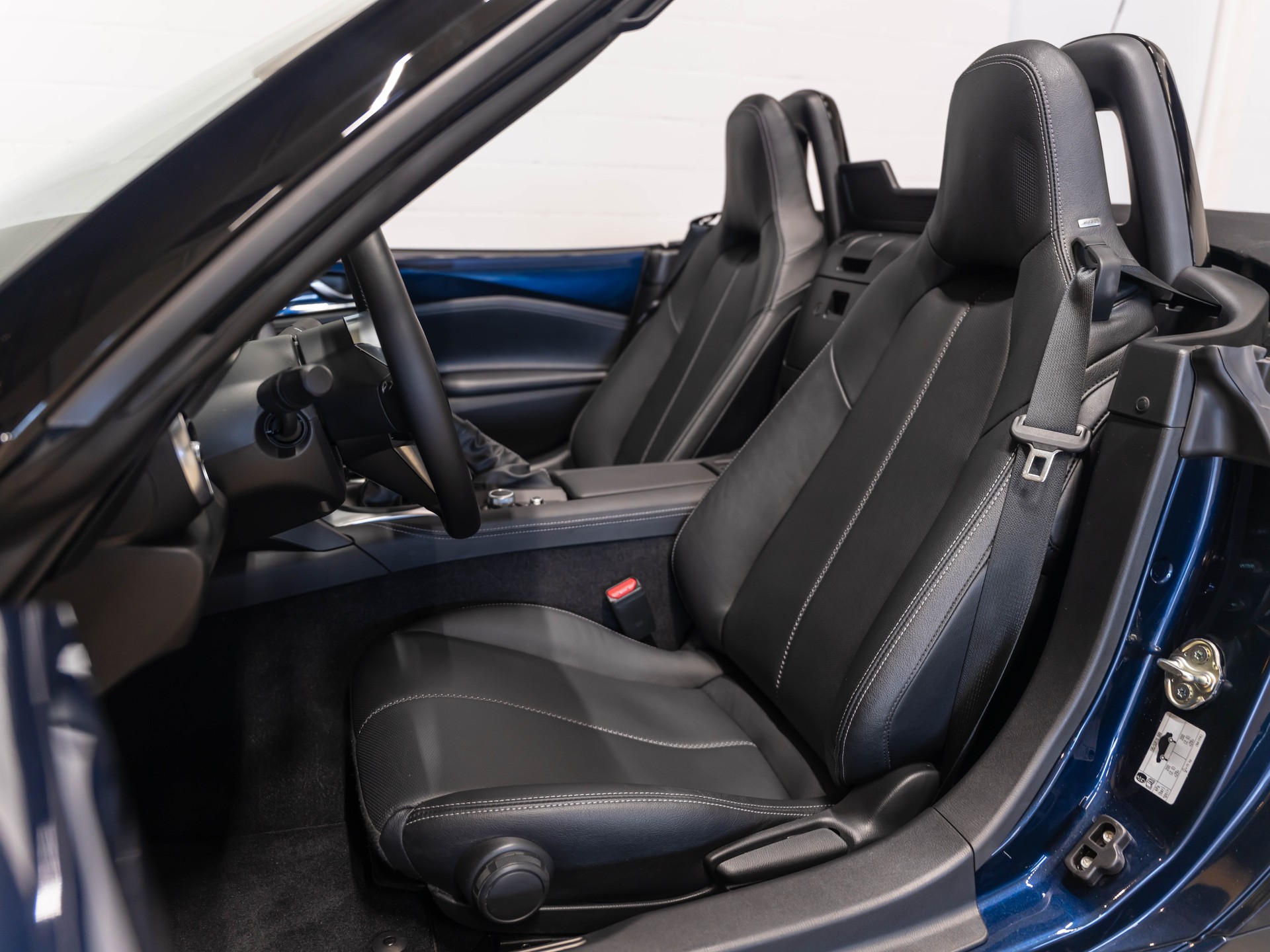 MAZDA MX-5 Skyactiv-G 132 Exclusive-line-image-12