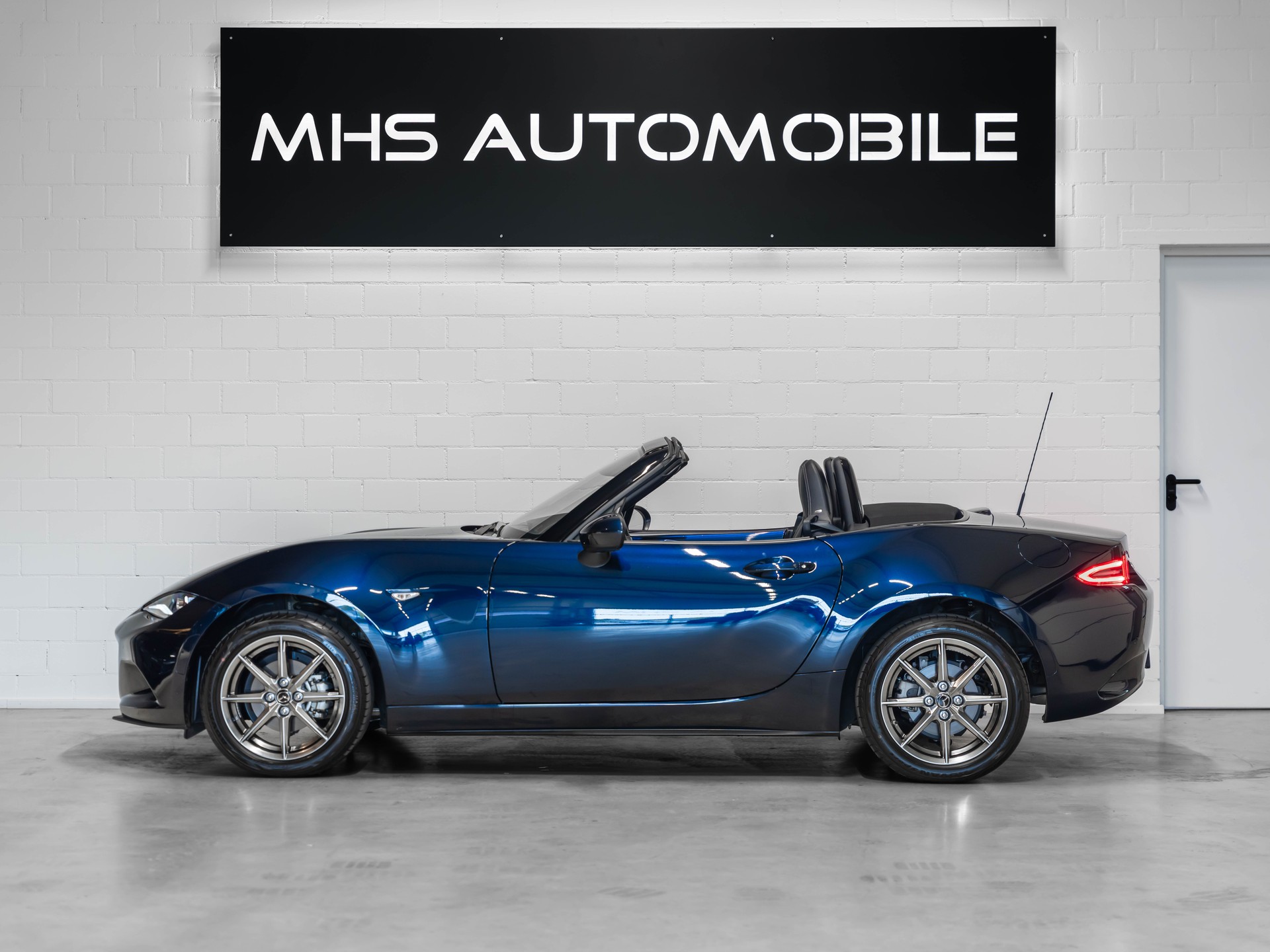MAZDA MX-5 Skyactiv-G 132 Exclusive-line-image-3