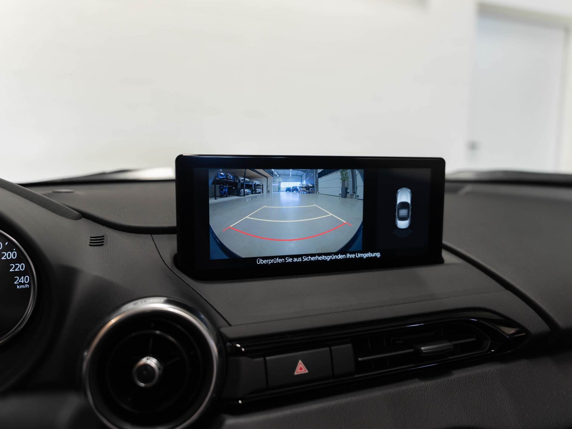 MAZDA MX-5 Skyactiv-G 132 Exclusive-line-image-29