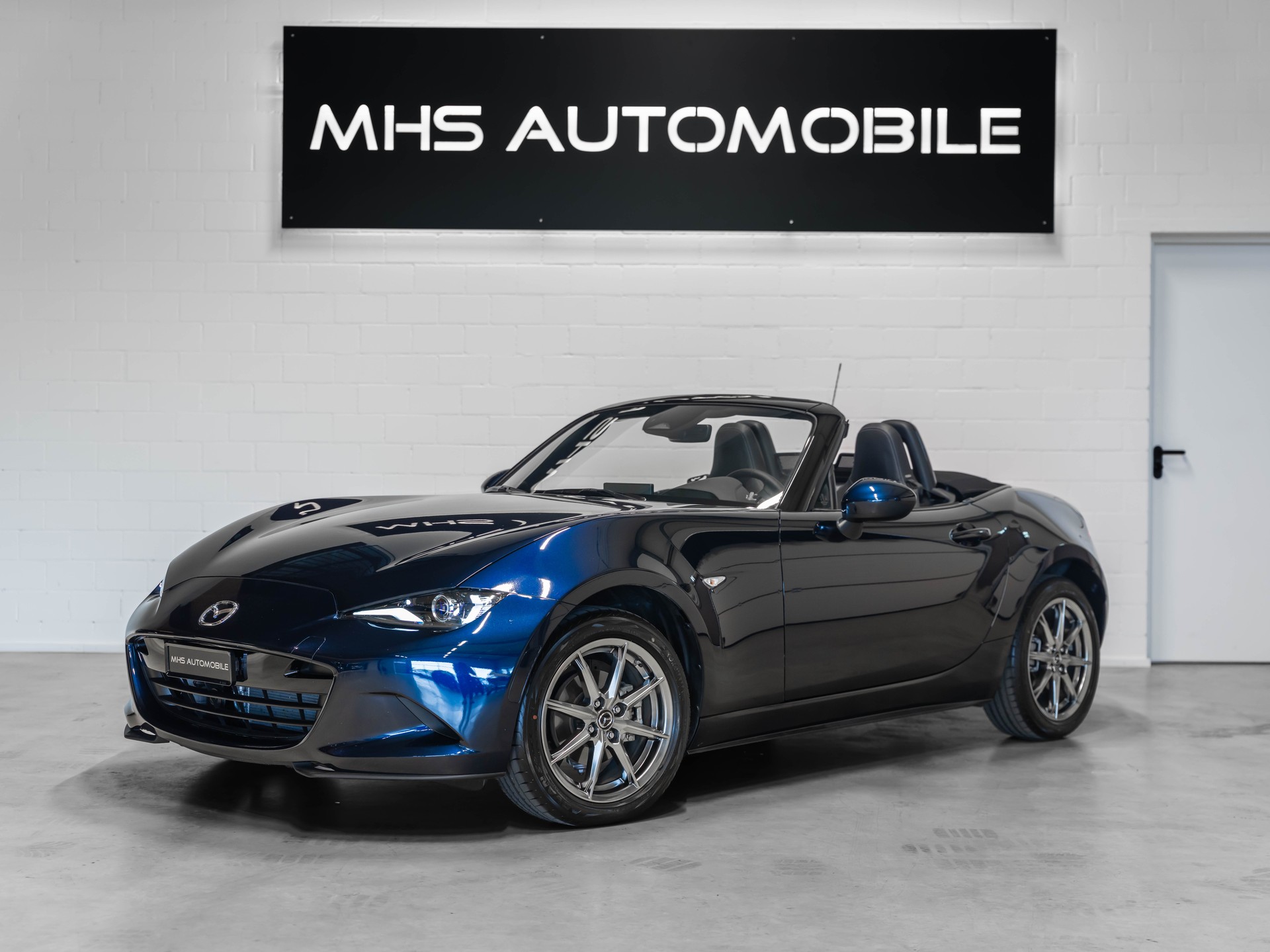 MAZDA MX-5 Skyactiv-G 132 Exclusive-line-image-0