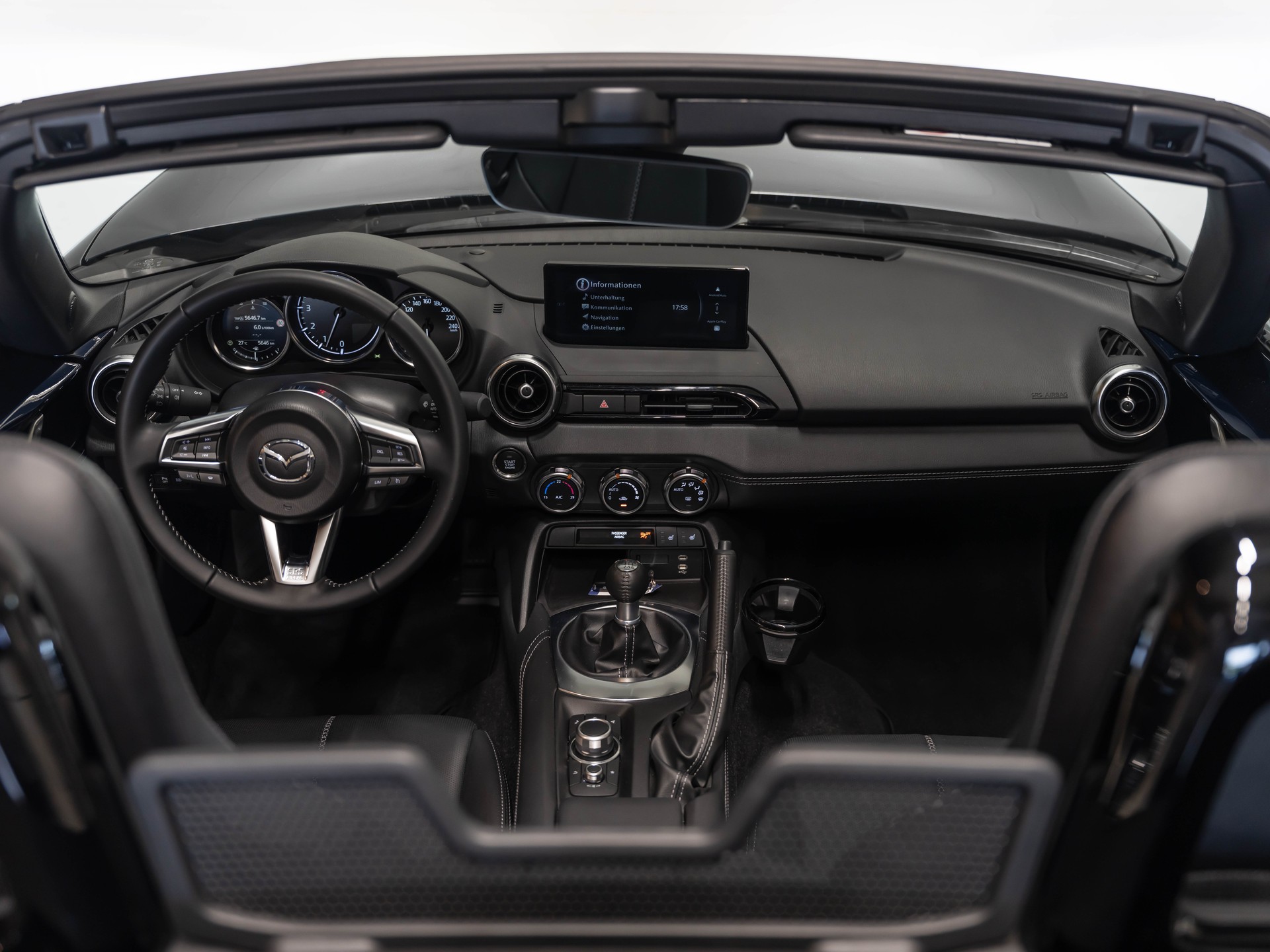 MAZDA MX-5 Skyactiv-G 132 Exclusive-line-image-9