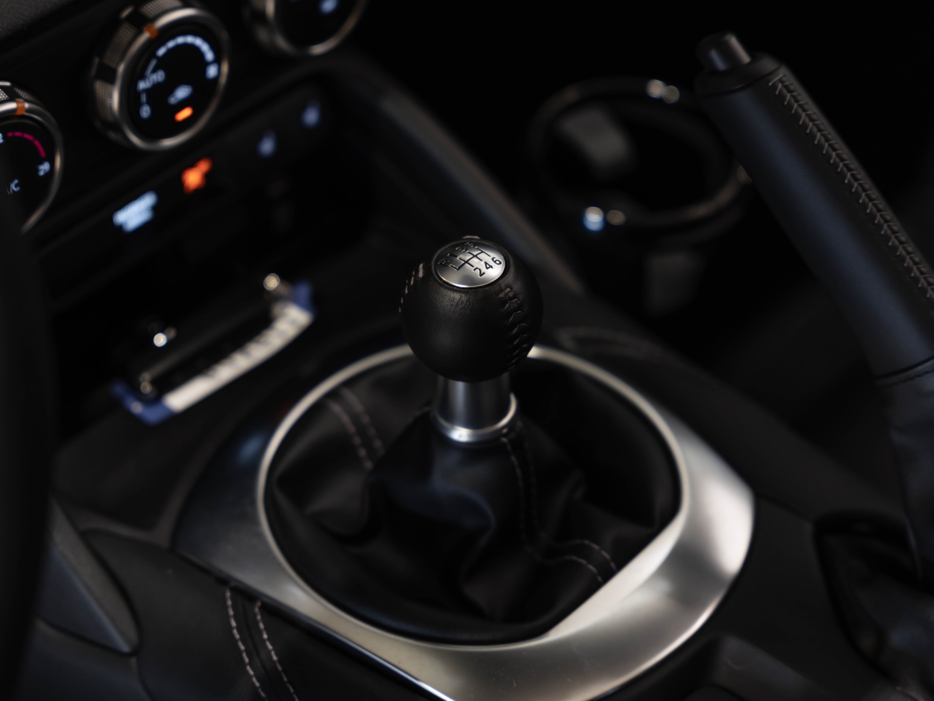 MAZDA MX-5 Skyactiv-G 132 Exclusive-line-image-32