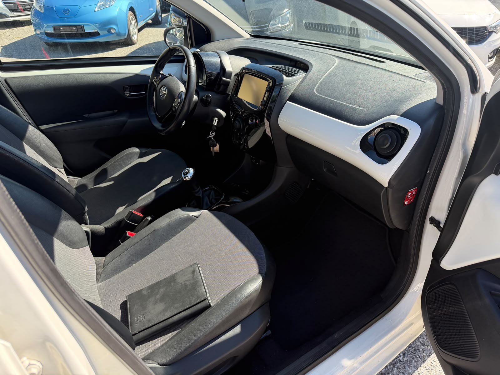 TOYOTA Aygo 1.0 VVT-i x-play-image-7