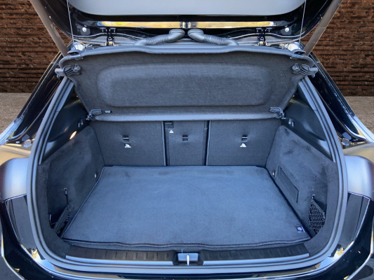 MERCEDES-BENZ GLA 250 4Matic 8G-DCT-image-6