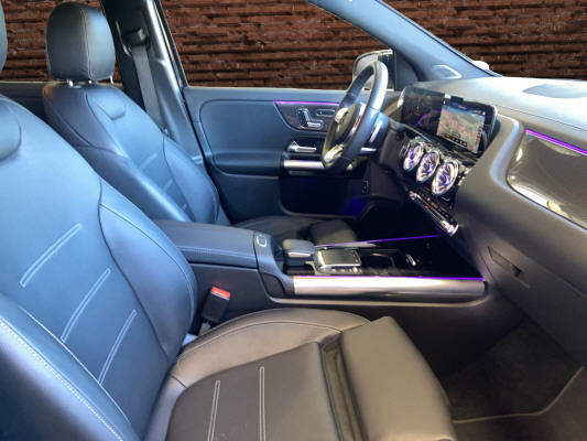 MERCEDES-BENZ GLA 250 4Matic 8G-DCT-image-11