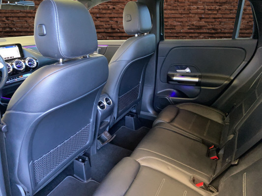 MERCEDES-BENZ GLA 250 4Matic 8G-DCT-image-13